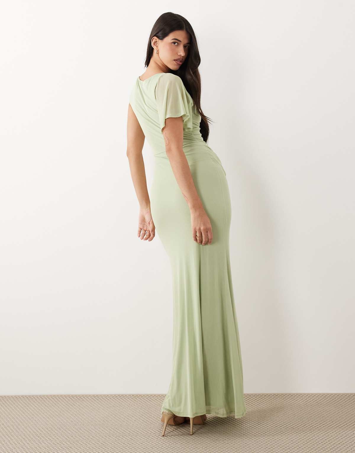 Robe longue drapée en tulle à manches asymétriques Vert sauge
