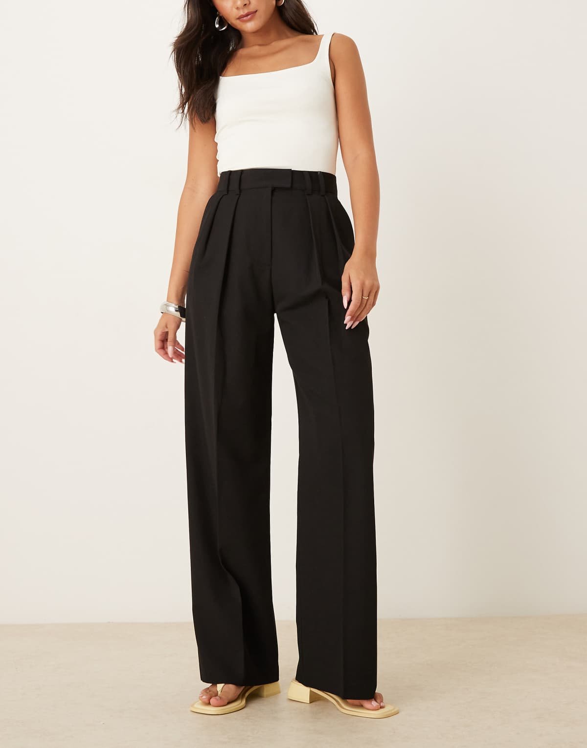 Pantalon large ajusté avec détail de plis Noir