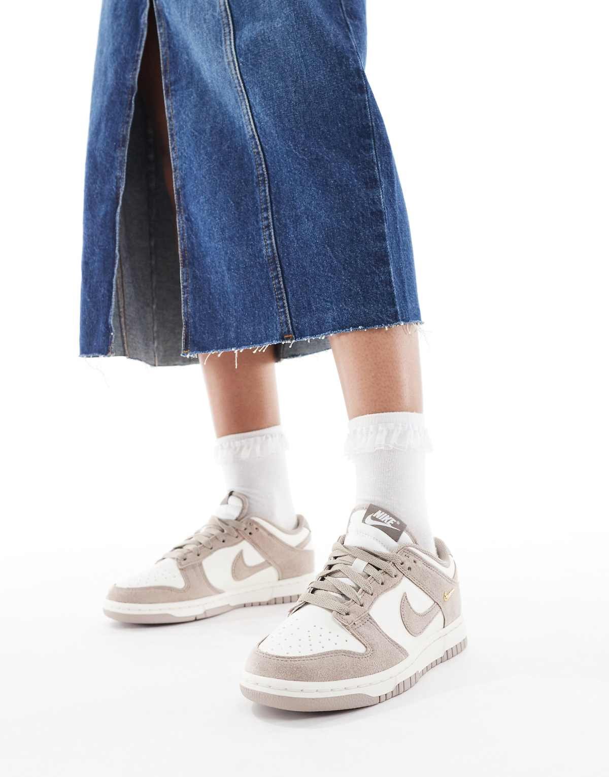 Dunk Low Baskets basses Blanc et beige
