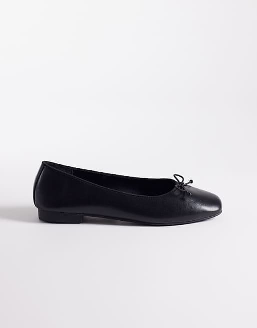 Ballet flats with bow