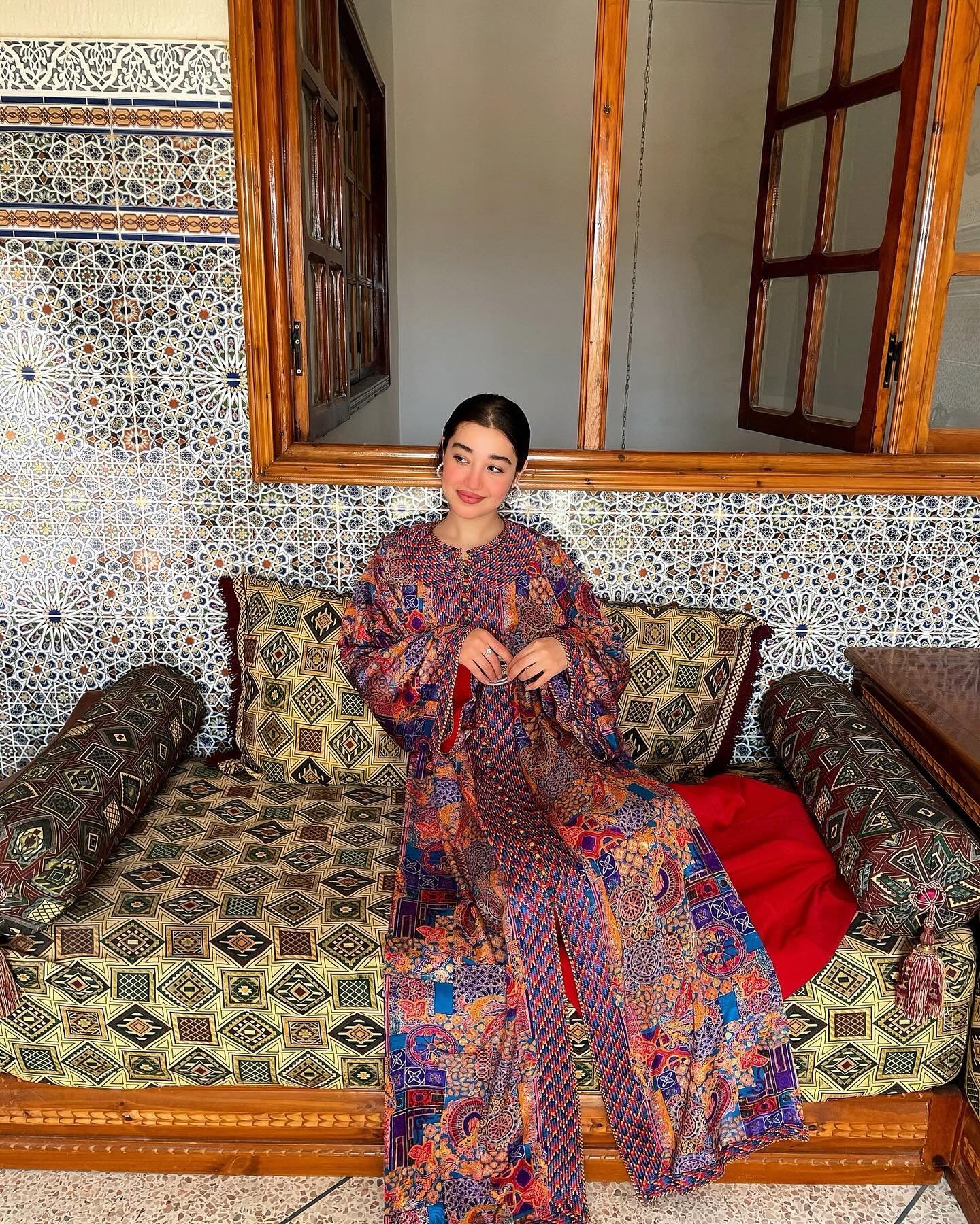 Caftan marocain imprimé multicolore