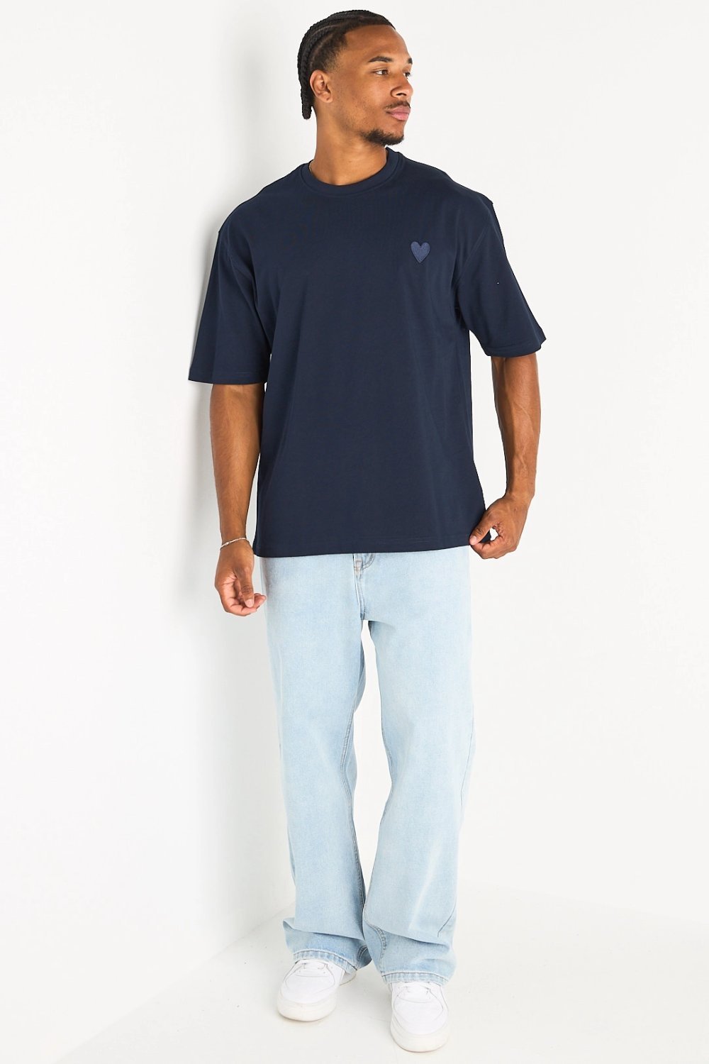 Navy t-shirt with heart print