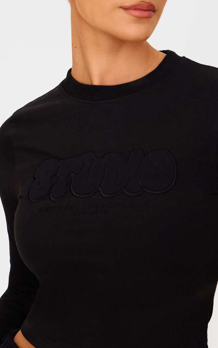 Embroidered long sleeve T-shirt