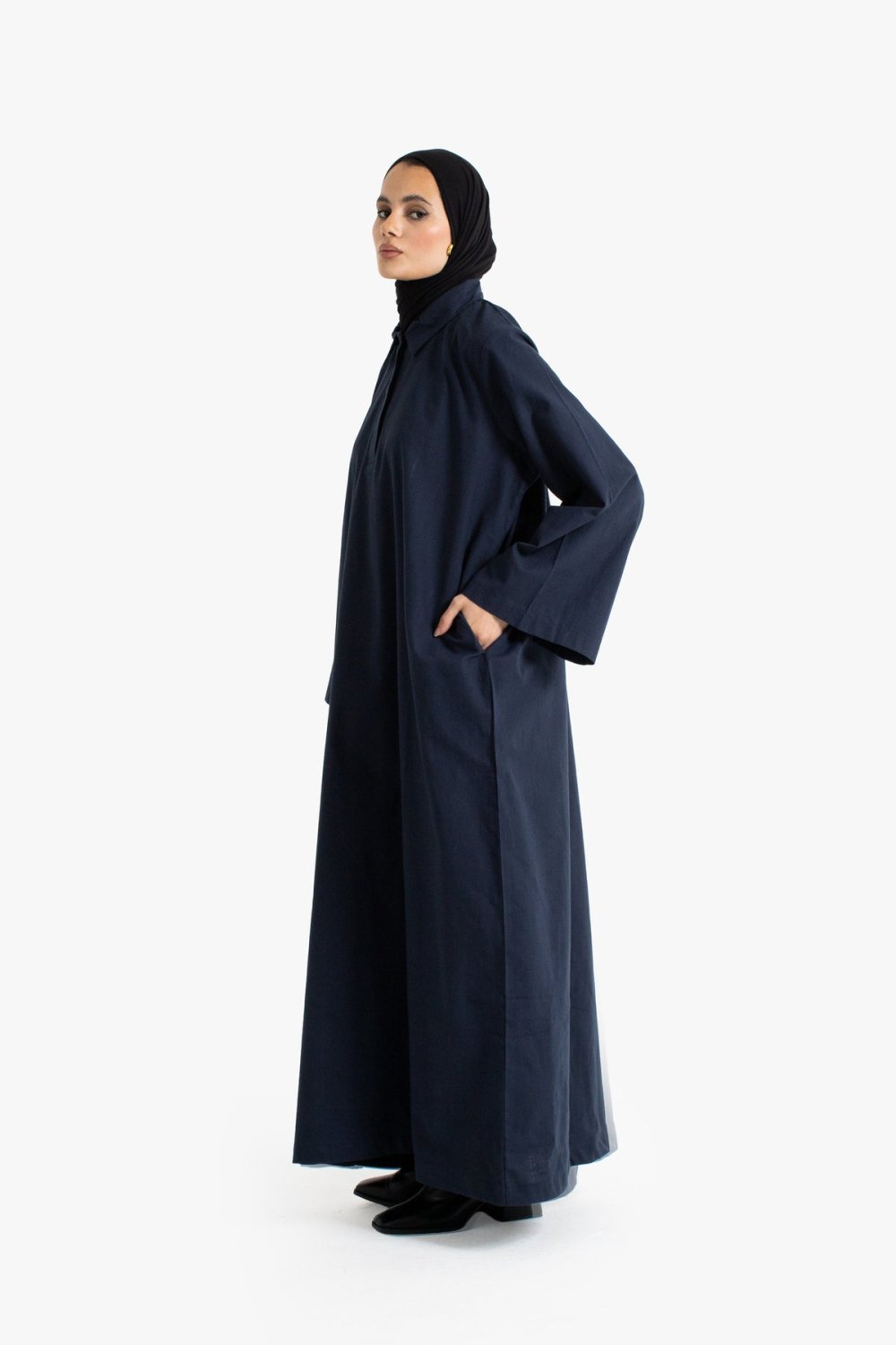 Textured cotton collared abaya - Navy