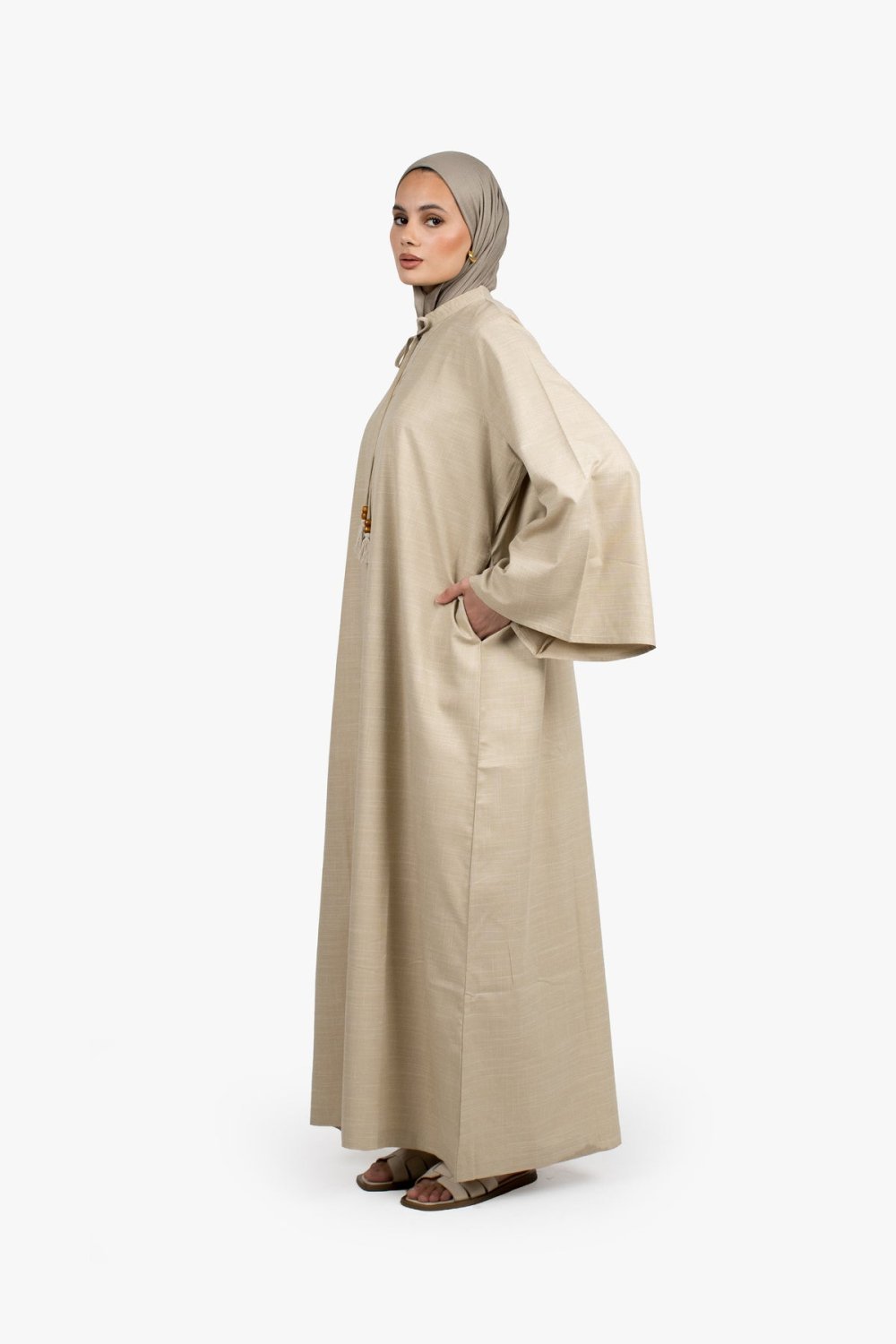 Abaya à pompons perlés - Beige