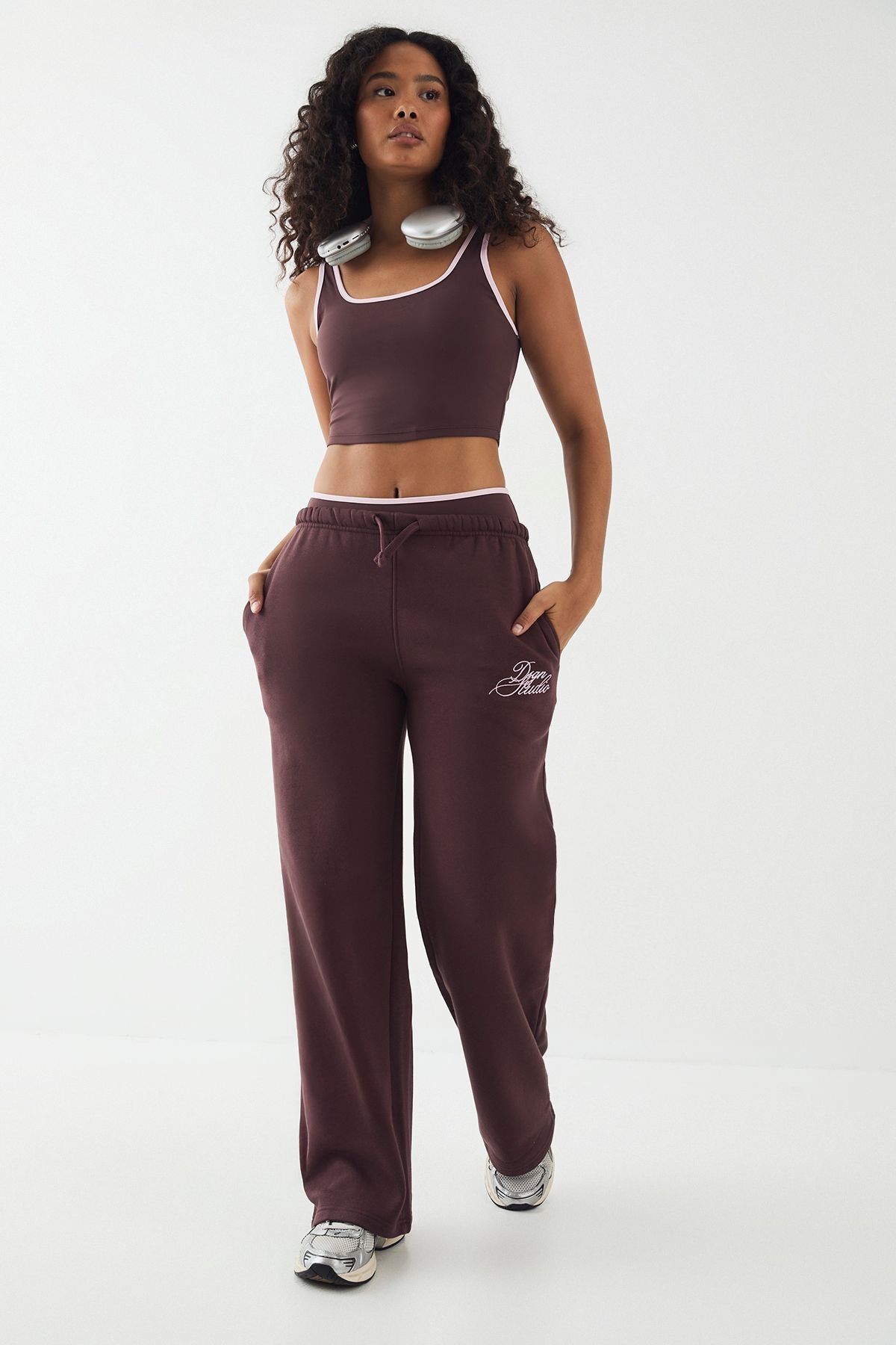 Jogging Jambe Droite Script Contrasté DSGN Studio