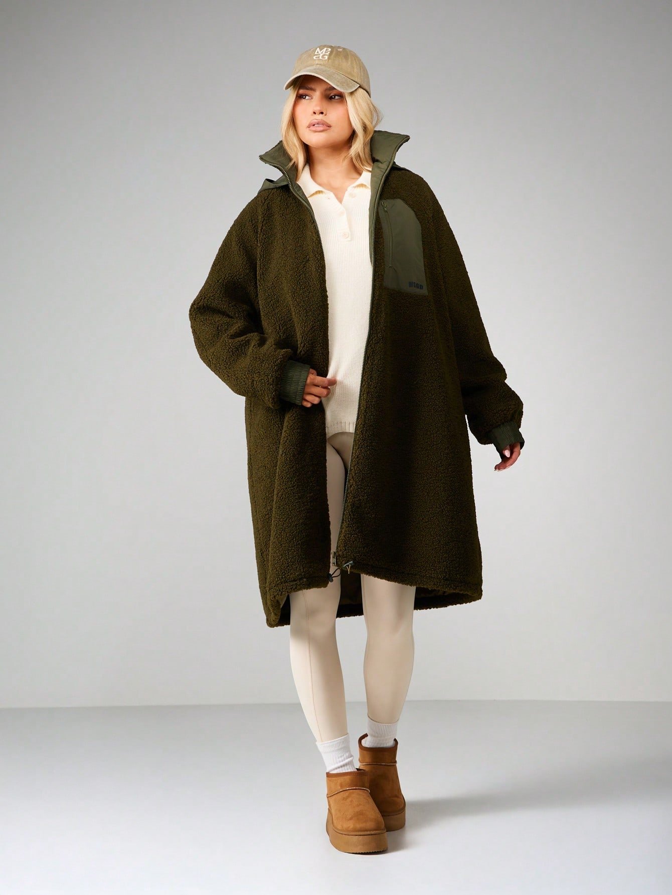 Manteau Long Oversize Zippé En Polaire Borg Avec Capuche