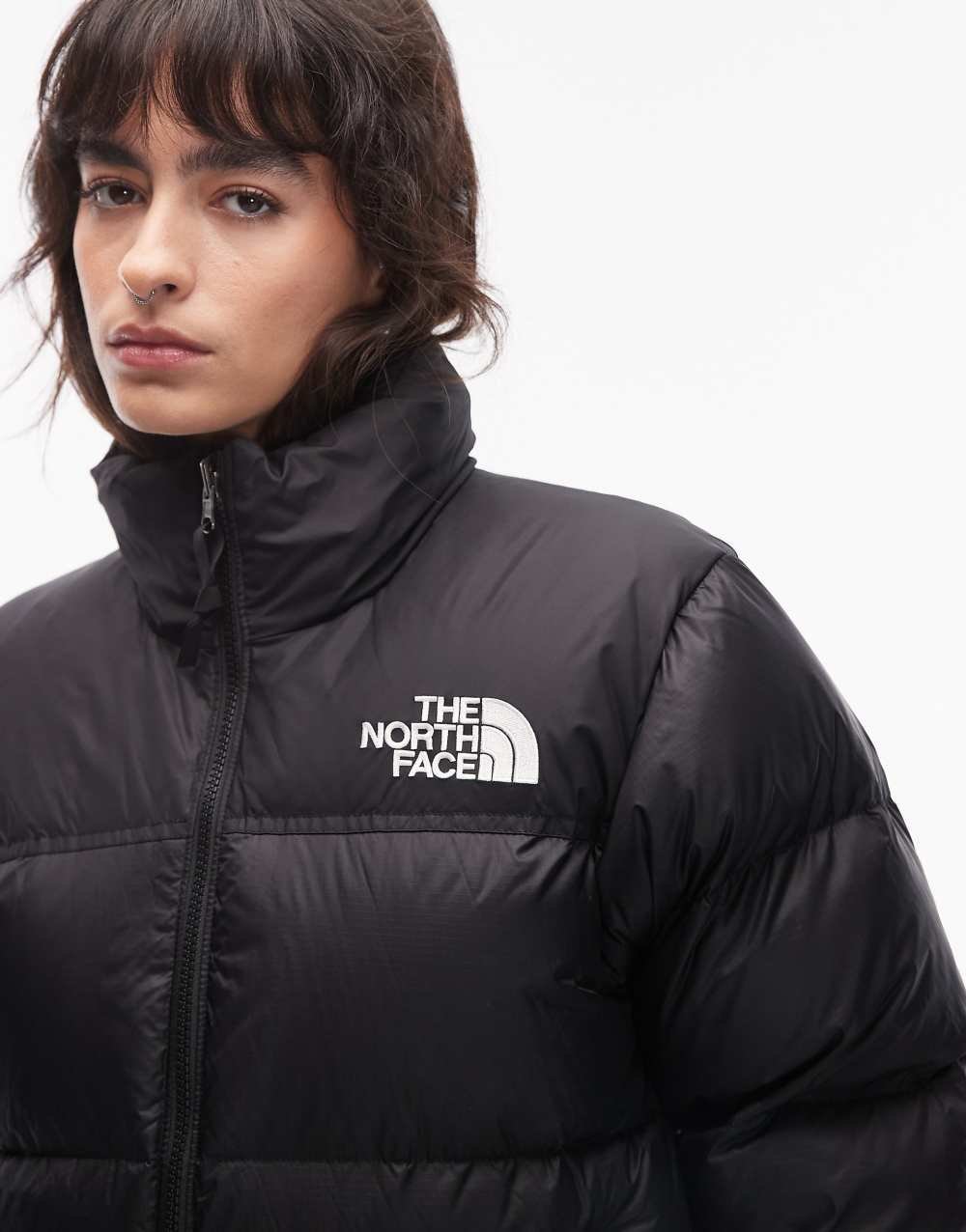 سترة منفوخة 1996 Retro Nuptse بالريش باللون الأسود