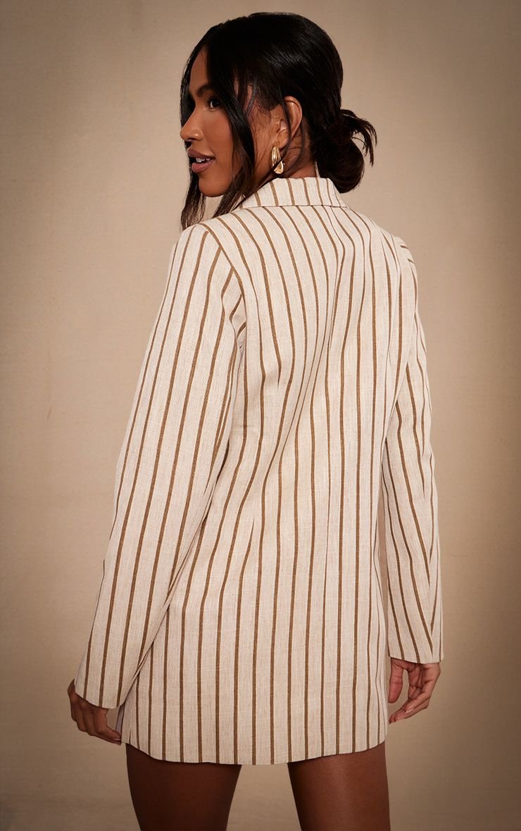 Robe blazer ajustée en lin à fines rayures