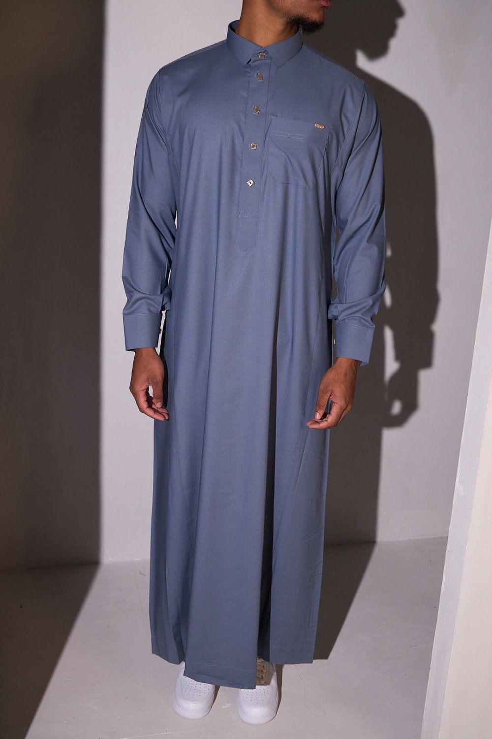 Qamis col montant b boutons mrb3in gris