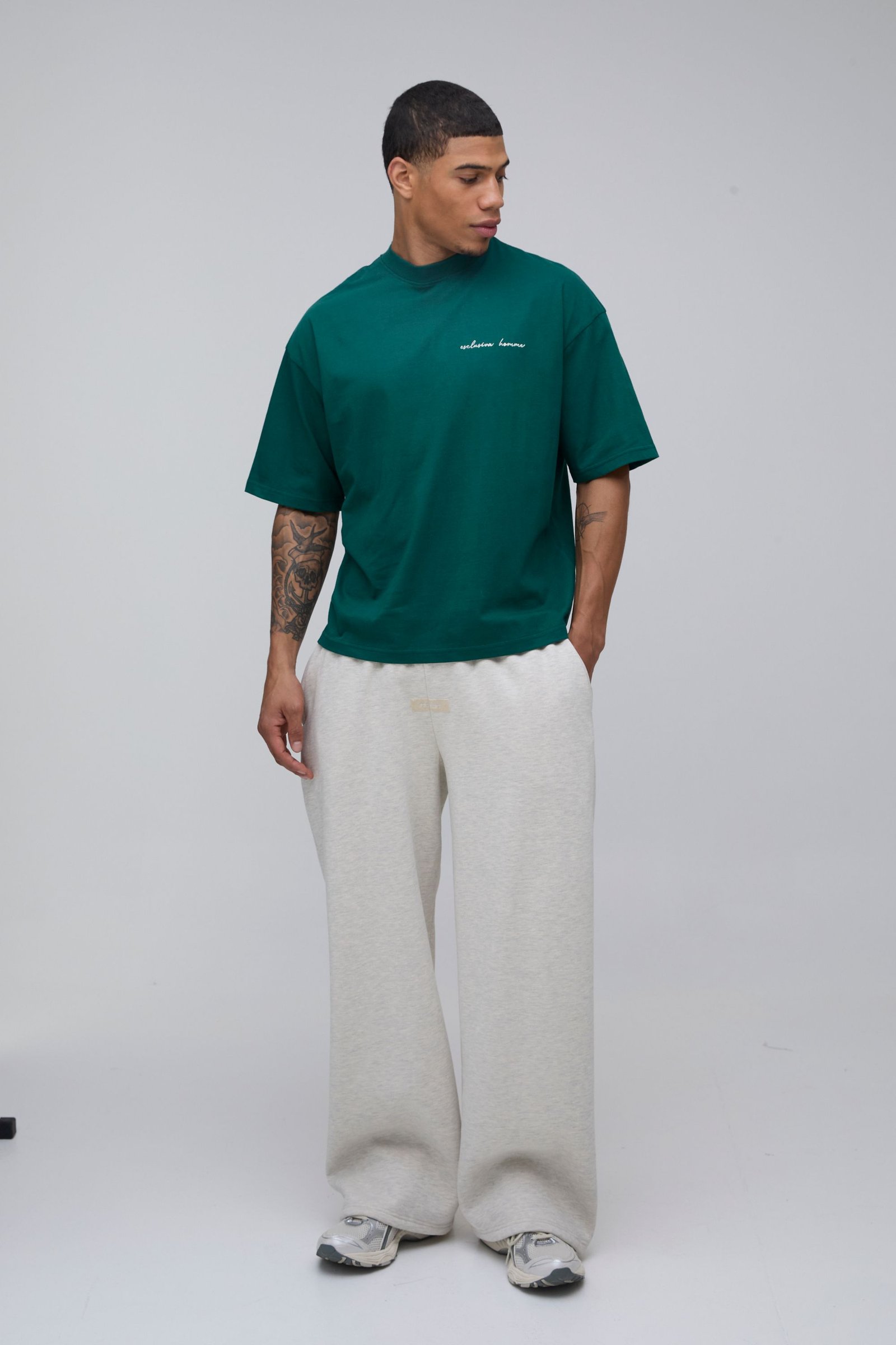 Oversized boxy heavyweight extended neck T-shirt