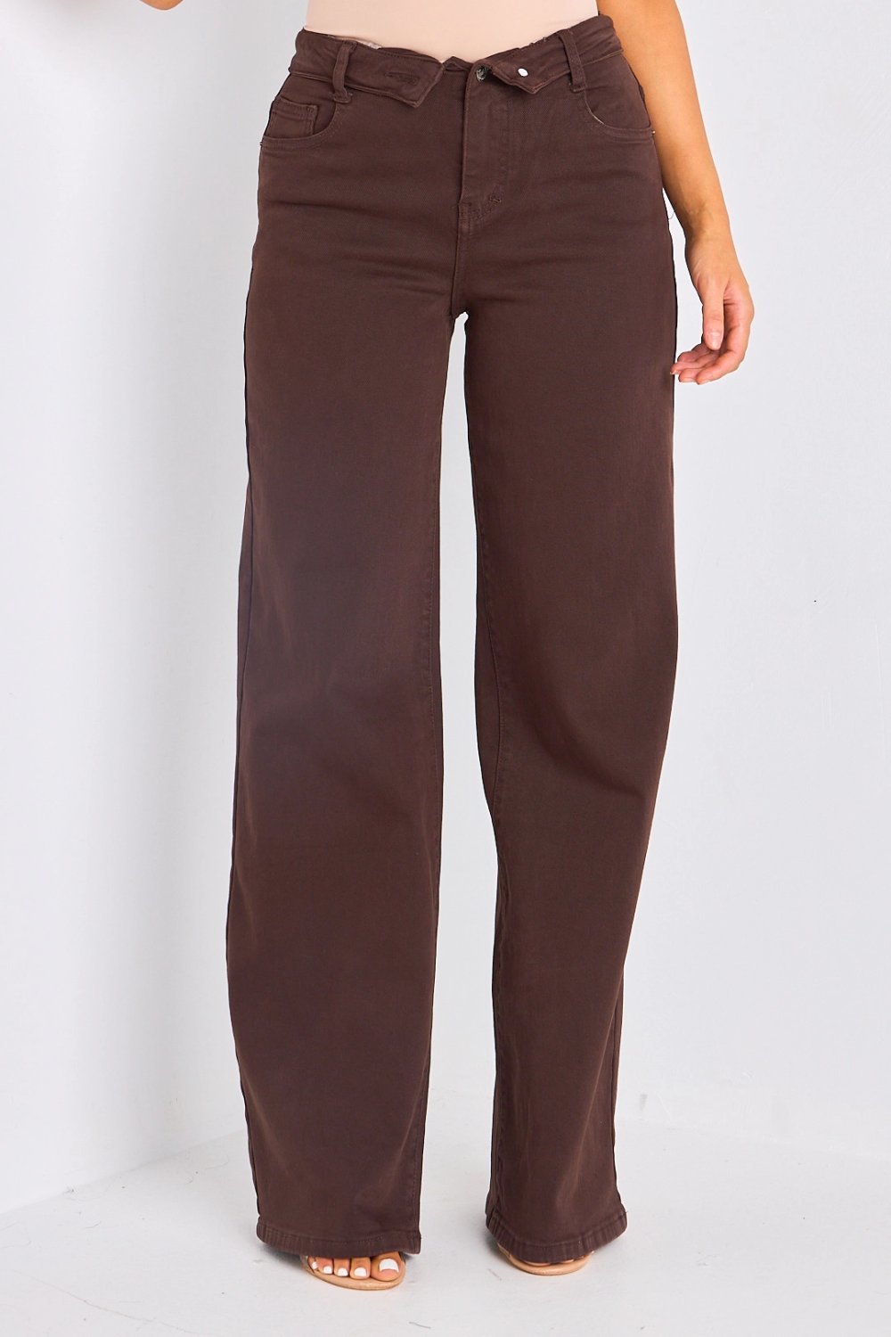 Brown turn-up flared jeans with double fastening