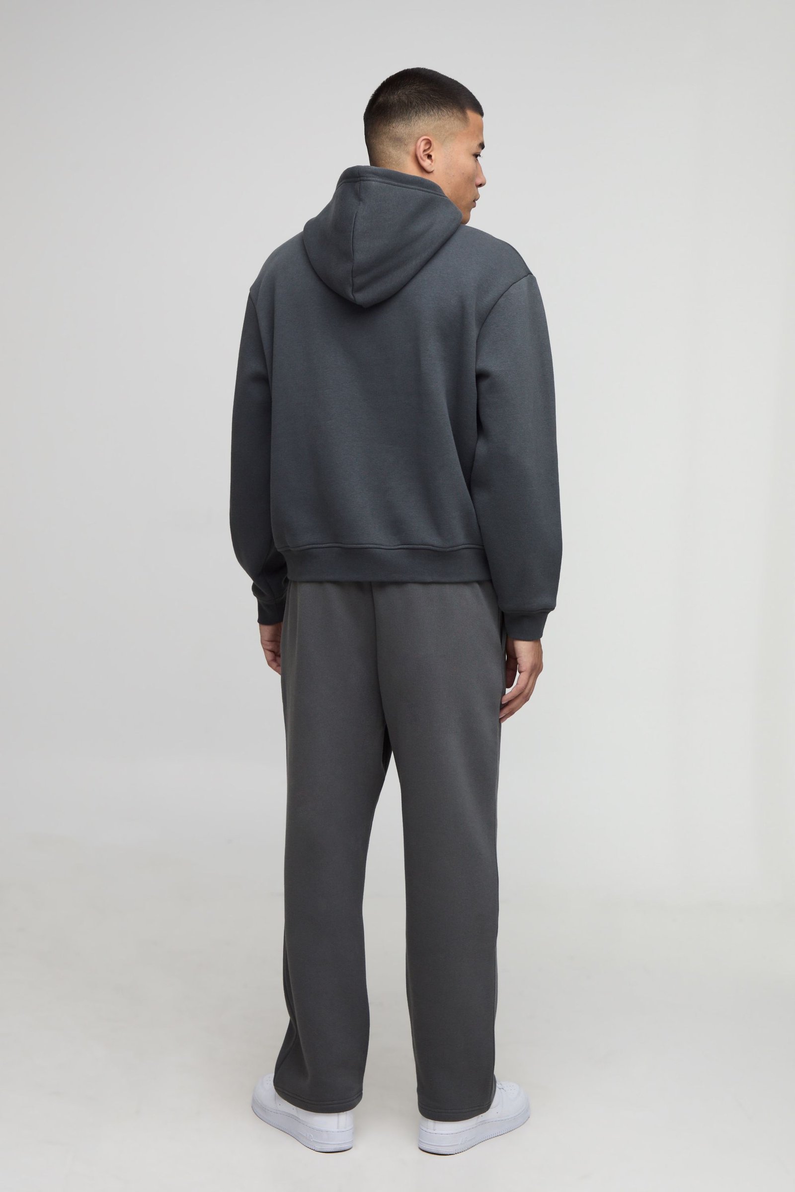 Basic Baggy-Fit Joggers