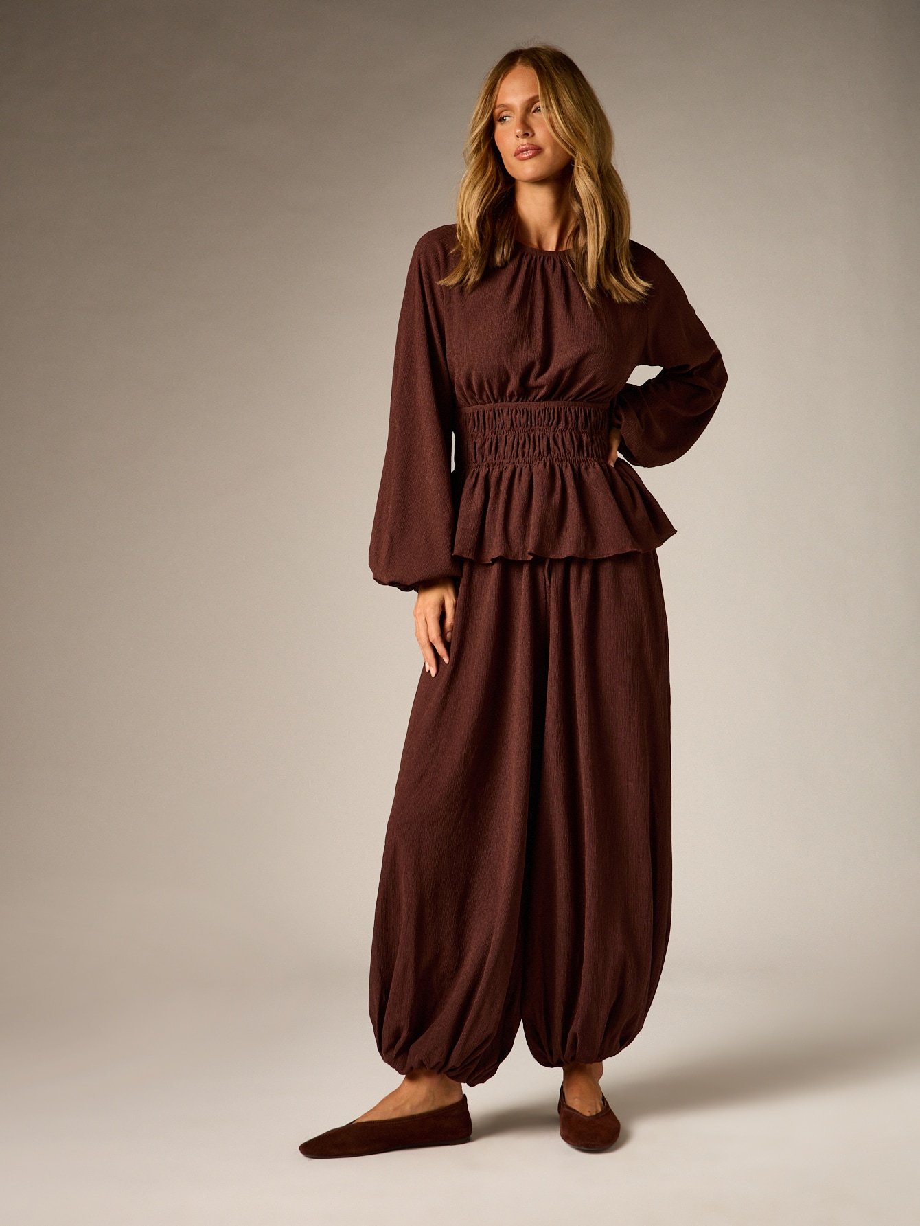 Ensemble blouse b basque w serwal harem froissé