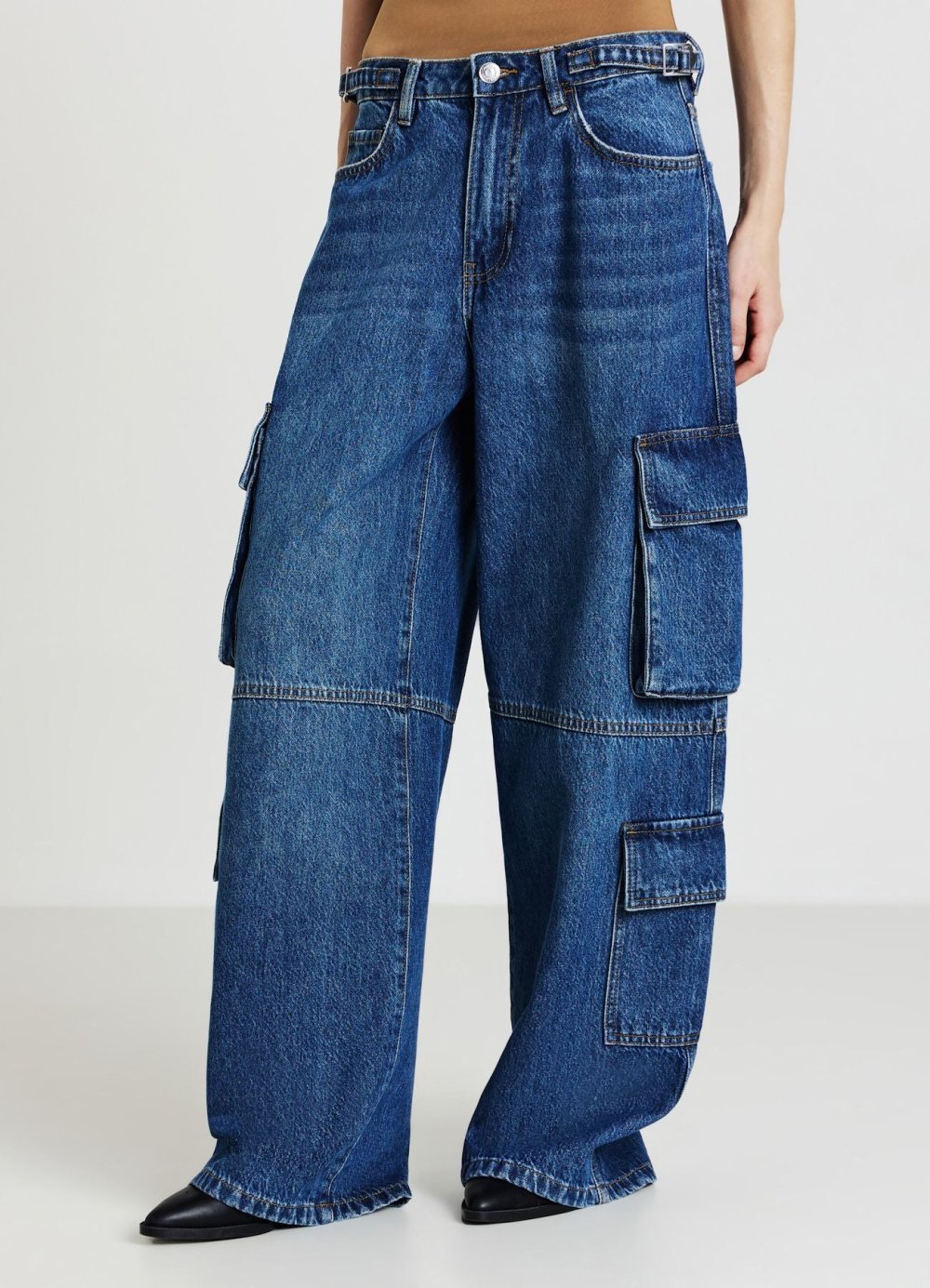 Mid blue cargo jeans