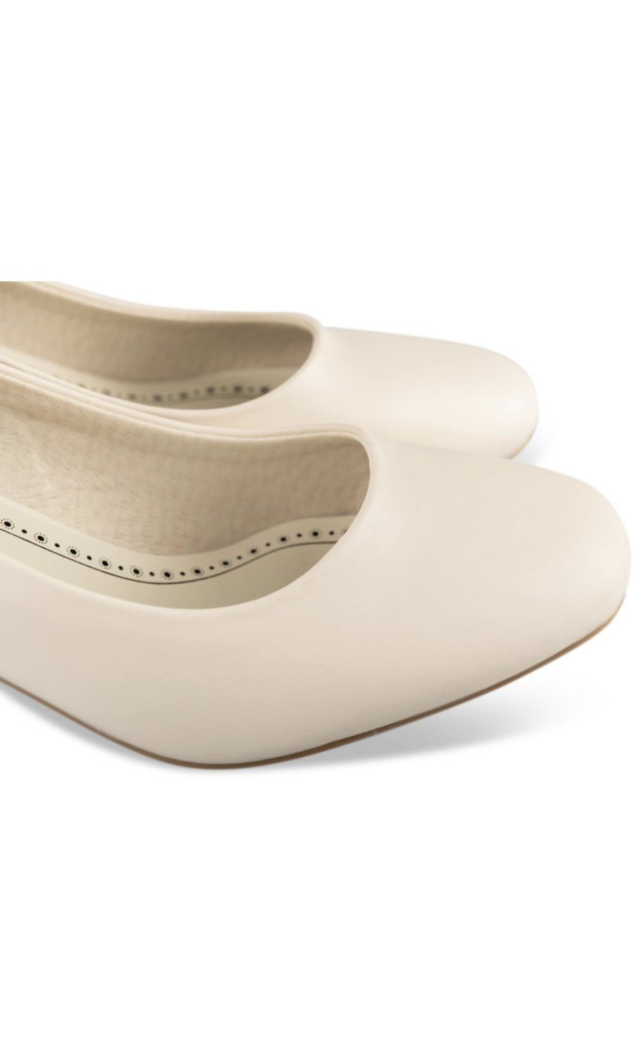 Beige block-heel square-toe pumps