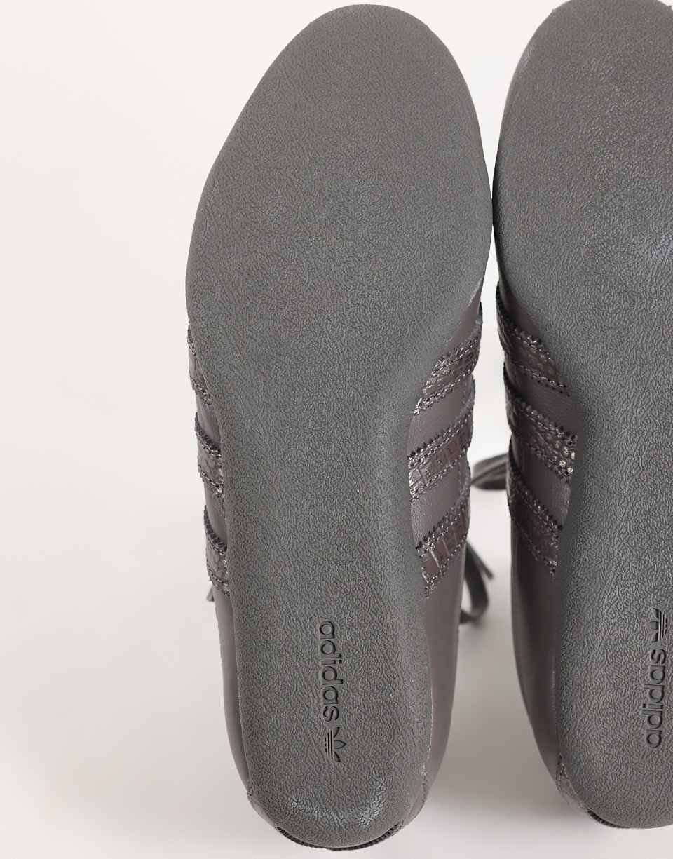 Tokyo trainers in dark grey