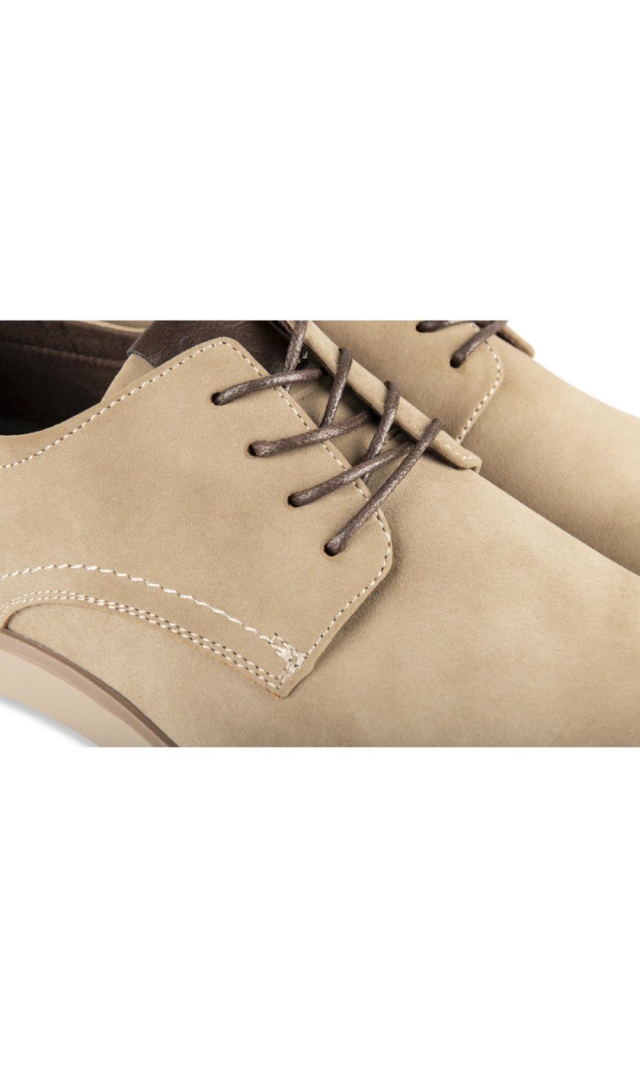 Derbies aspect suédine beiges