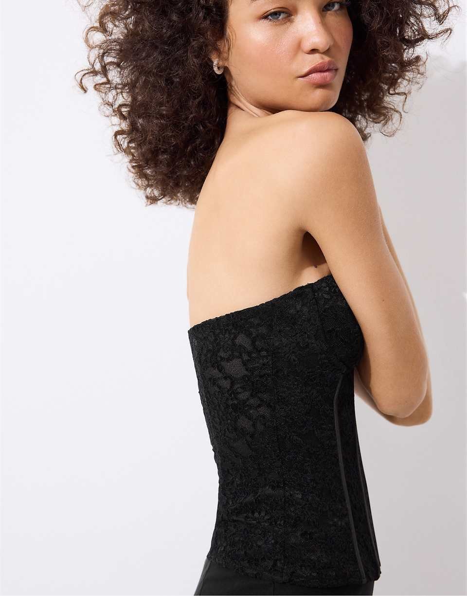 Corset en dentelle à baleines - Noir