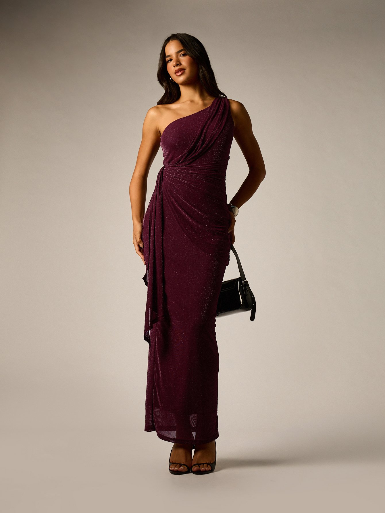 Robe De Soirée Longue À Une Épaule Avec Paillettes