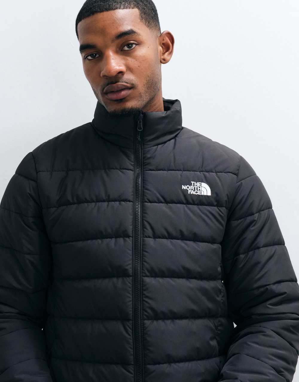 Aconcagua padded jacket in black