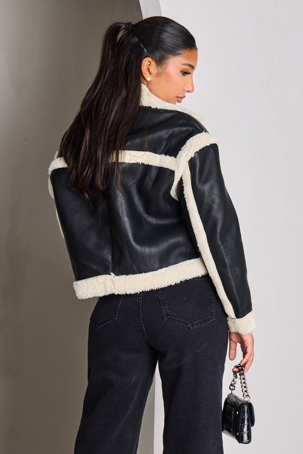 Veste aviateur qsira simili cuir k7la w beige