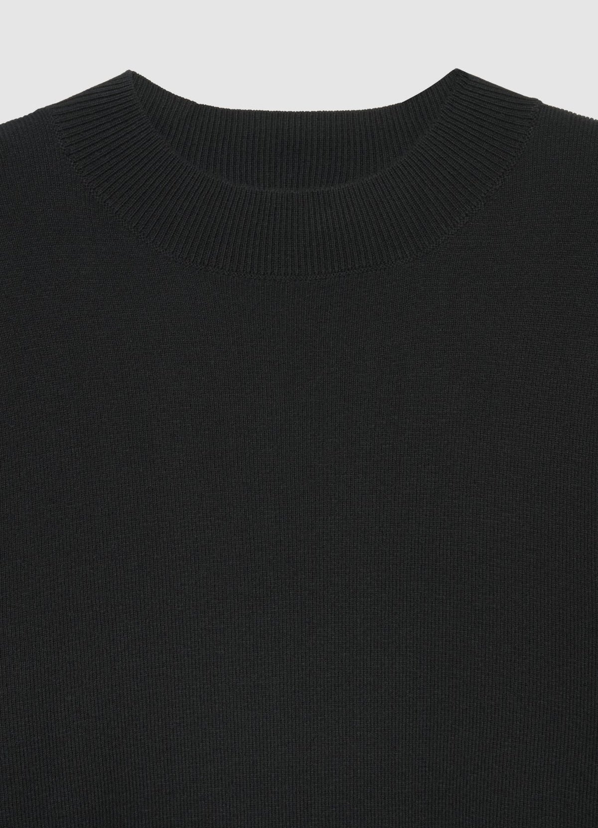 Two-tone top with organza-effect sleeves