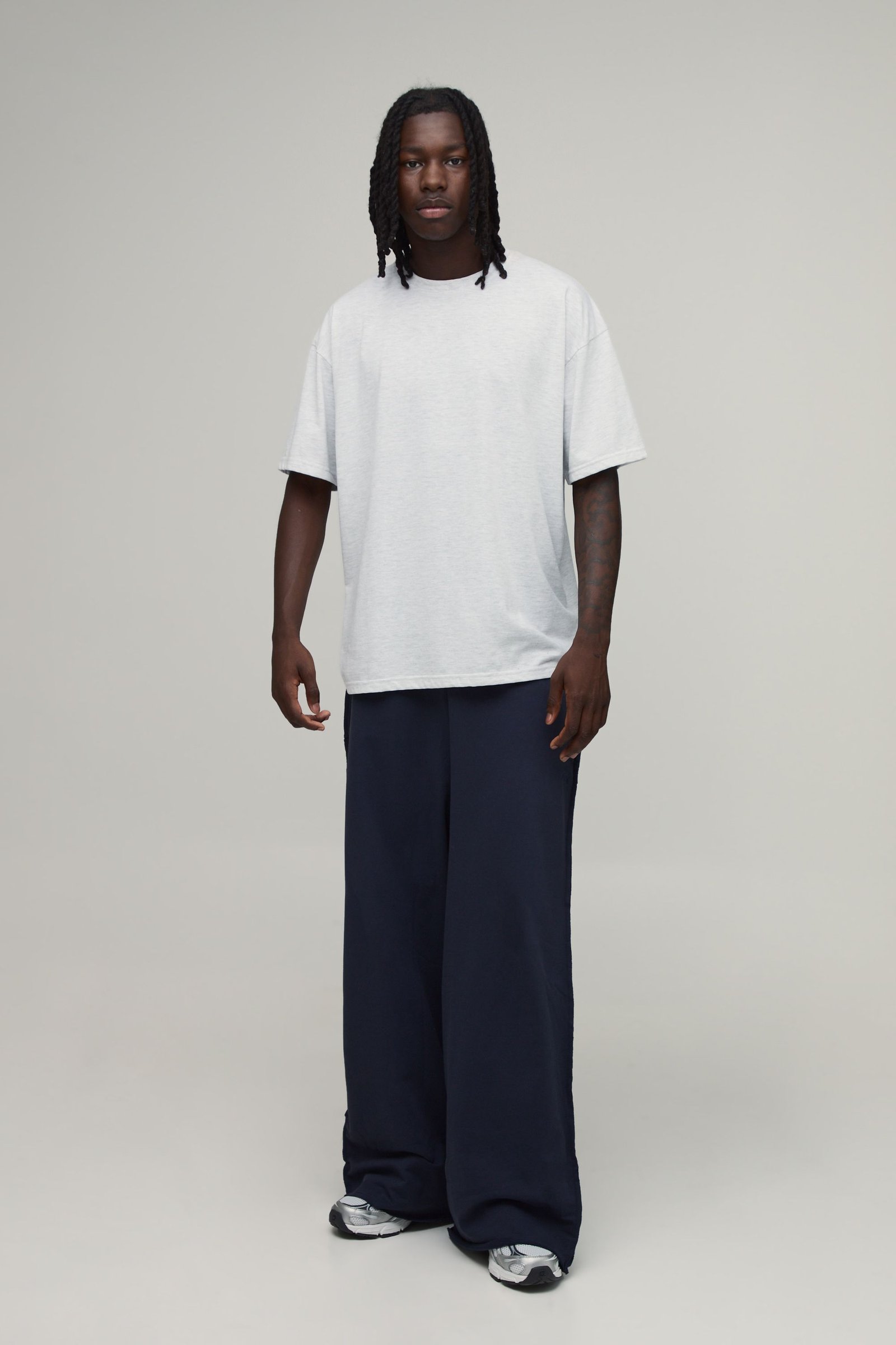 Joggers Coupe Extrêmement Large Avec Broderie Et Ourlet Brut