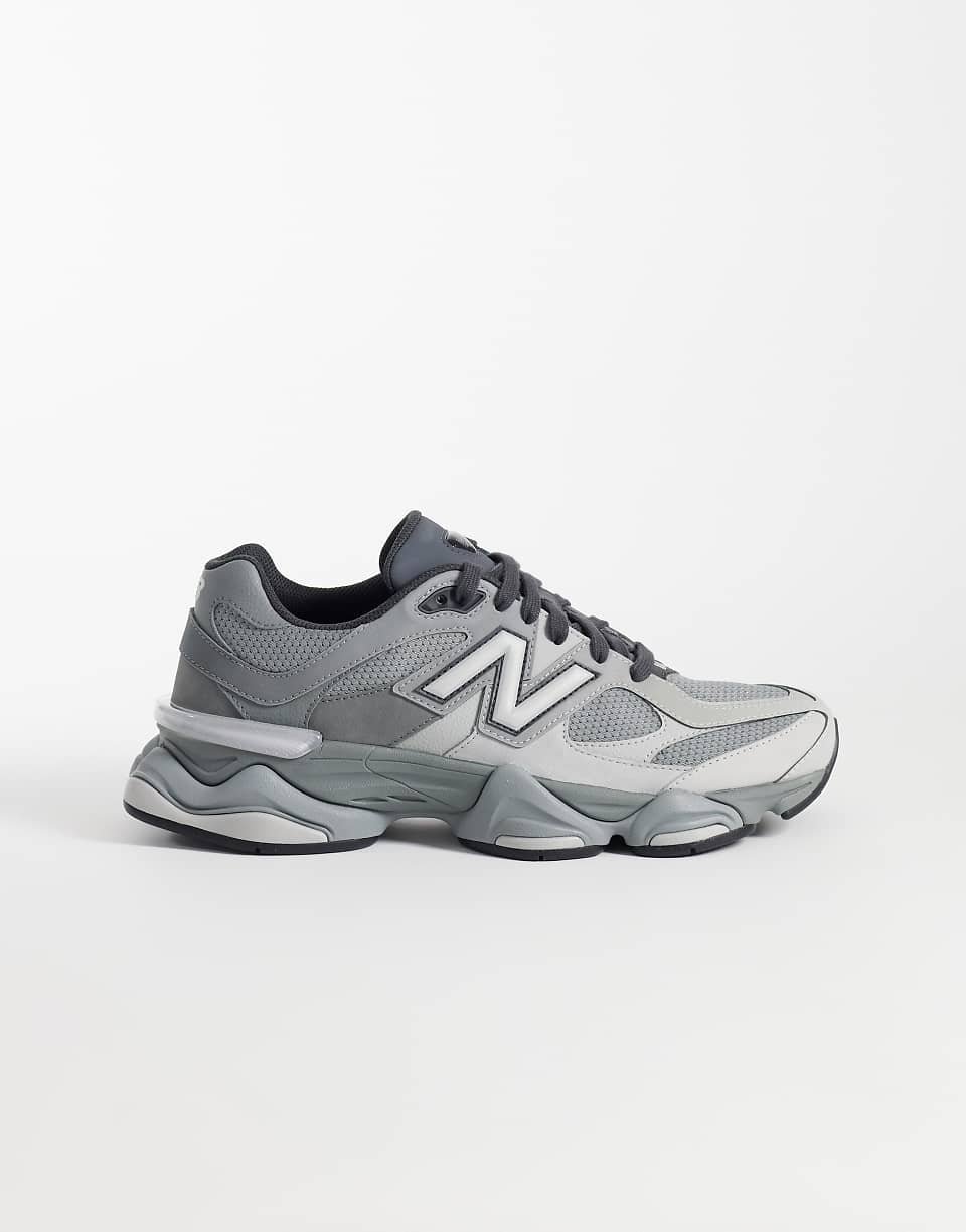 9060 trainers in grey