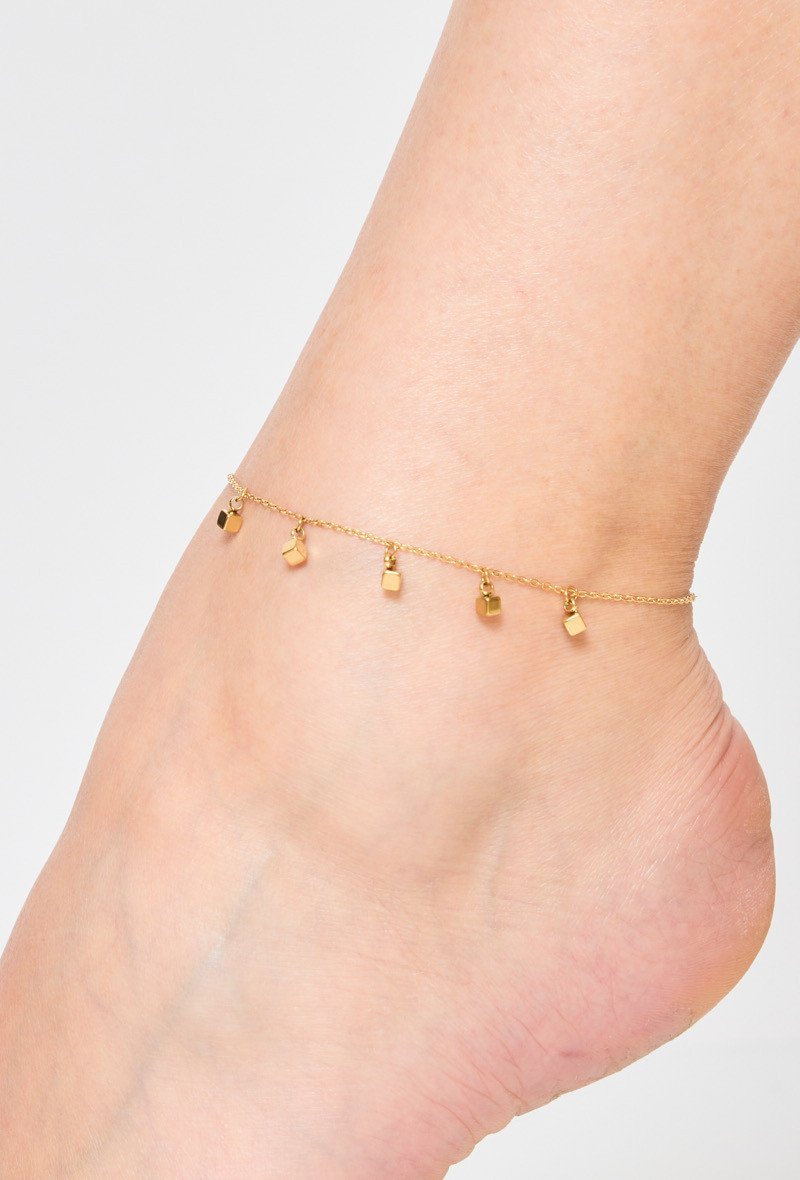 Gold anklet with small cubes