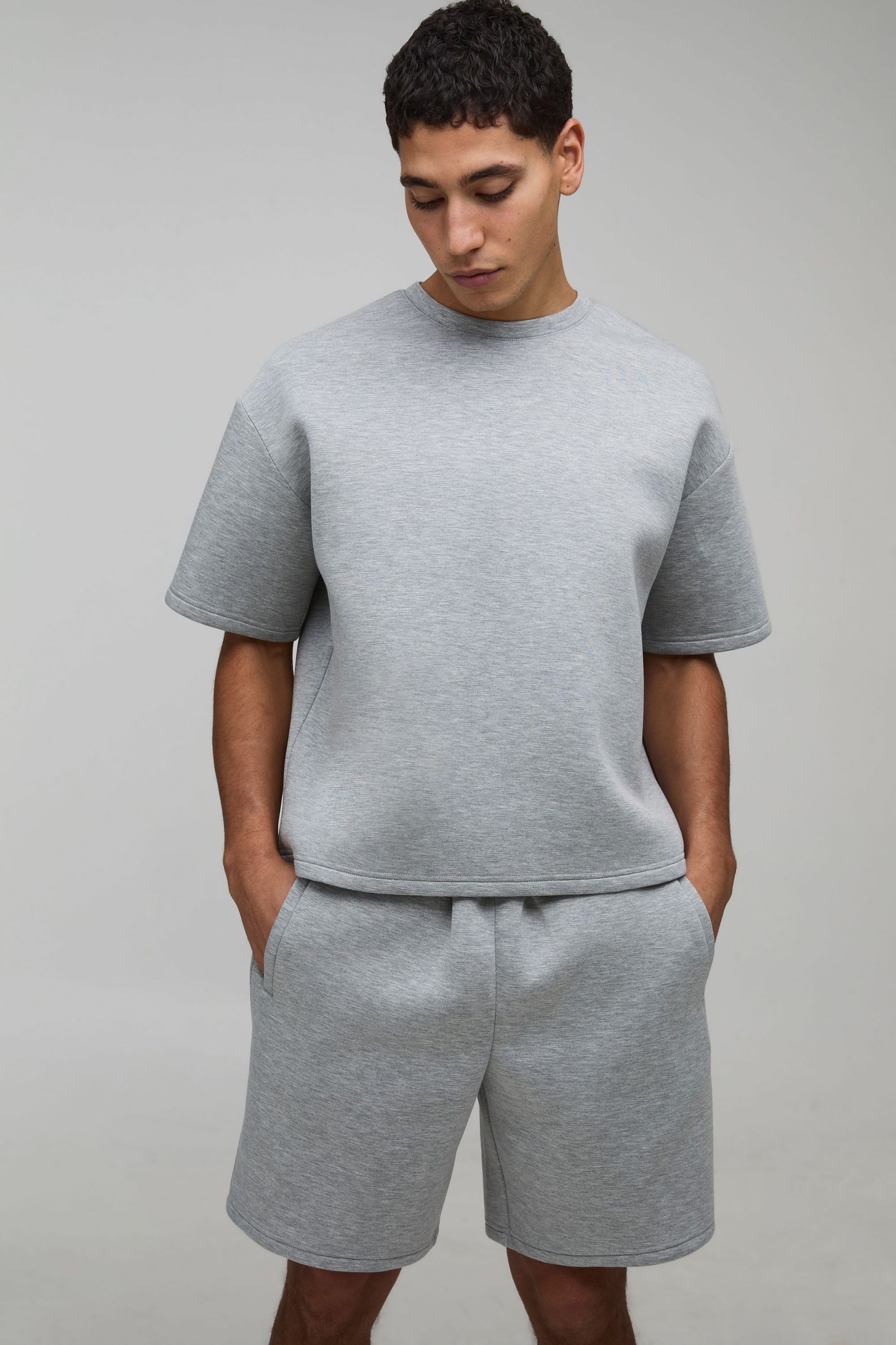 Ensemble T-shirt Scuba Collé Ample Oversize Et Short Décontracté