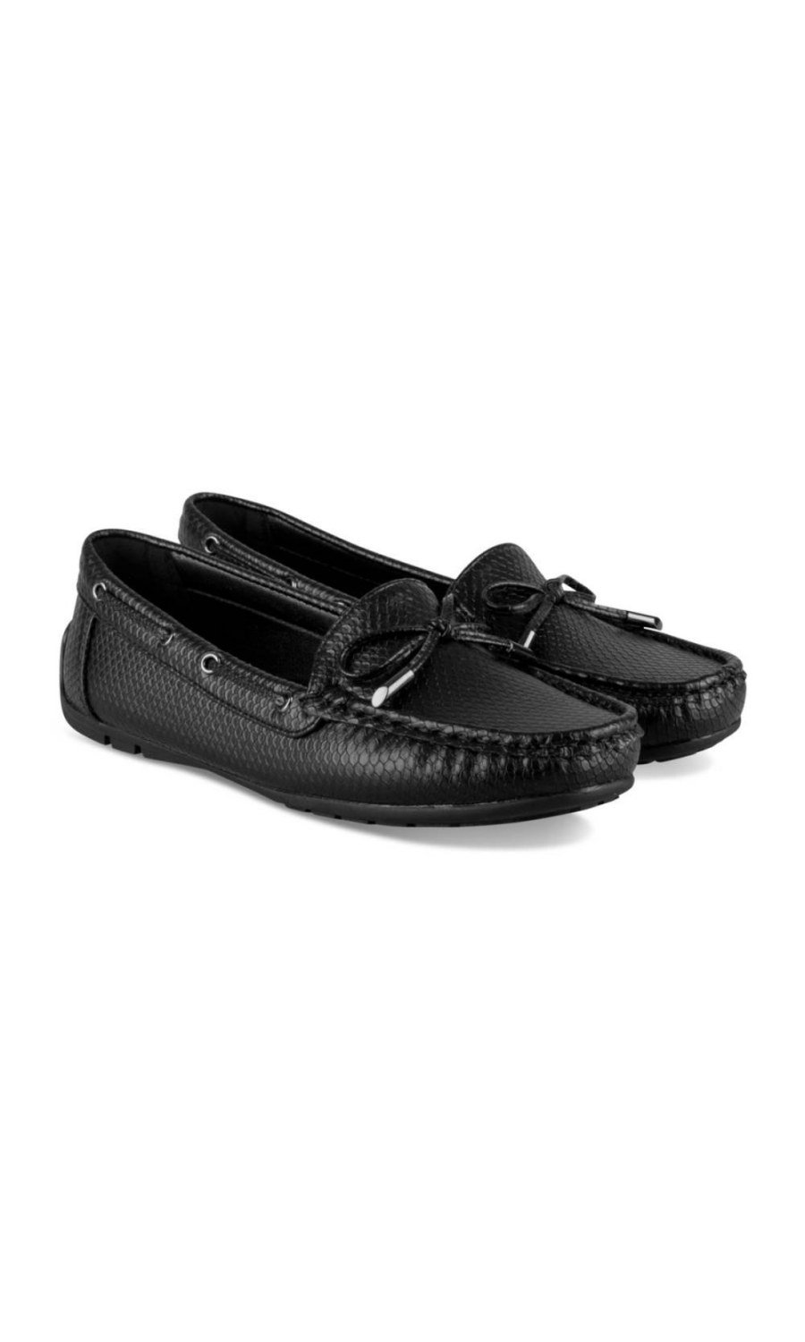 Black snake-effect loafers with eyelets