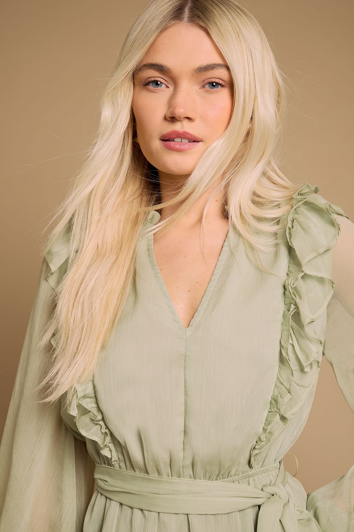 Robe courte bohème à volants