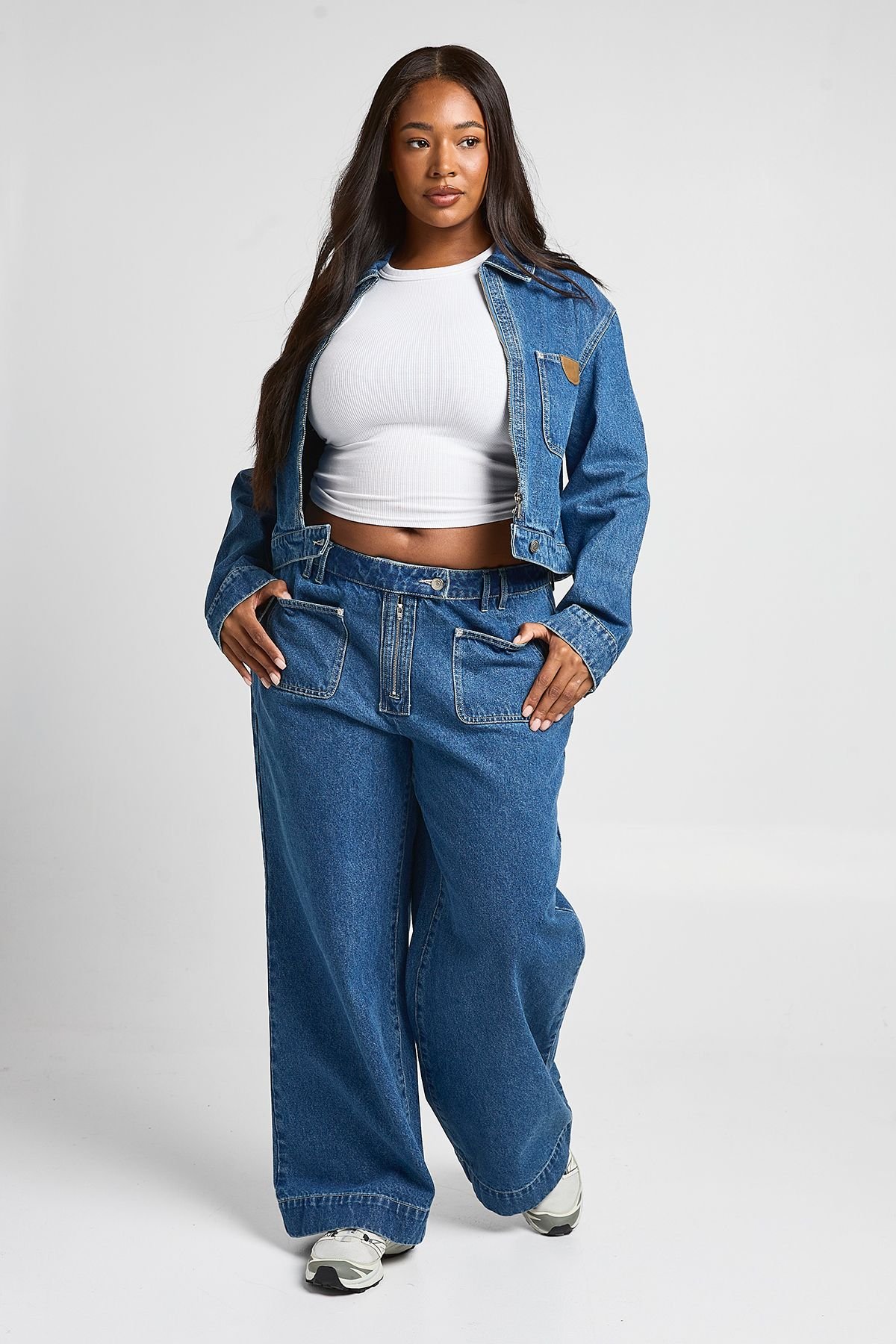 Jean Grande Taille Taille Haute Avec Poches Détail Jambe Large
