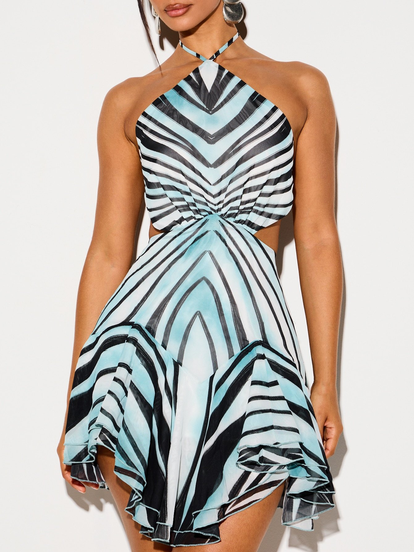 Robe 9sira col licou zébrée b volants