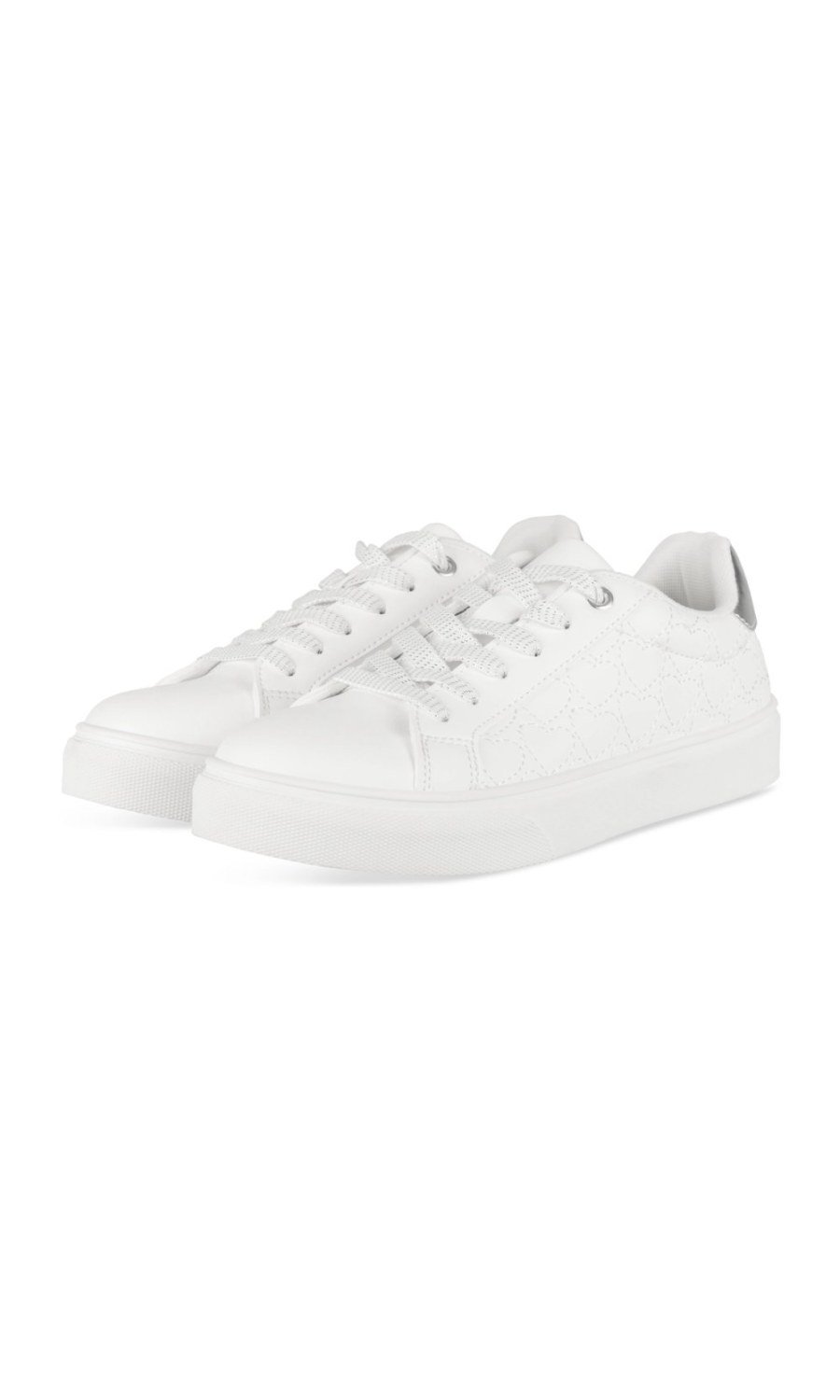 Baskets b qlob bariza w talon fedda
