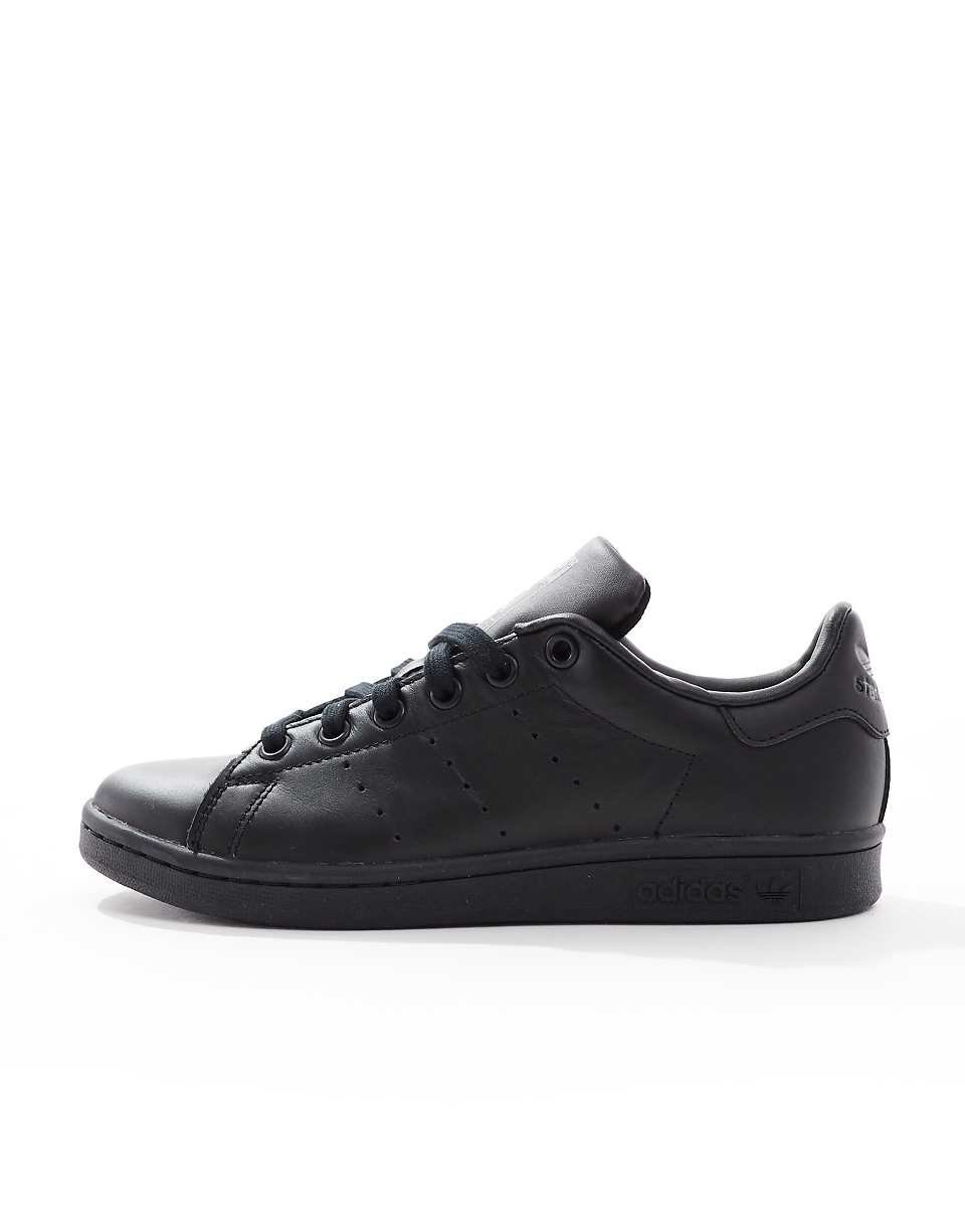 Stan Smith trainers in black