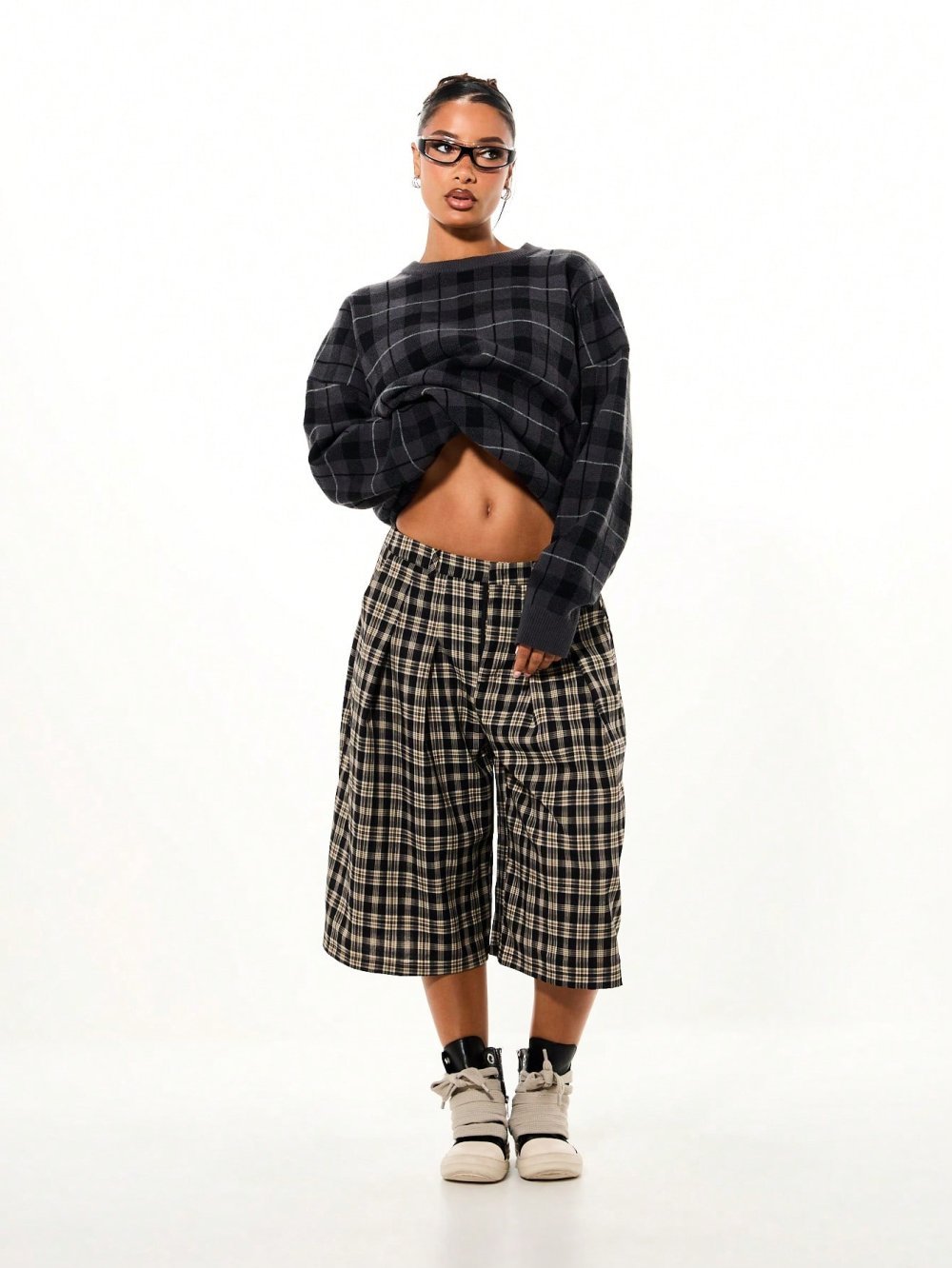 Pull oversize à carreaux noir