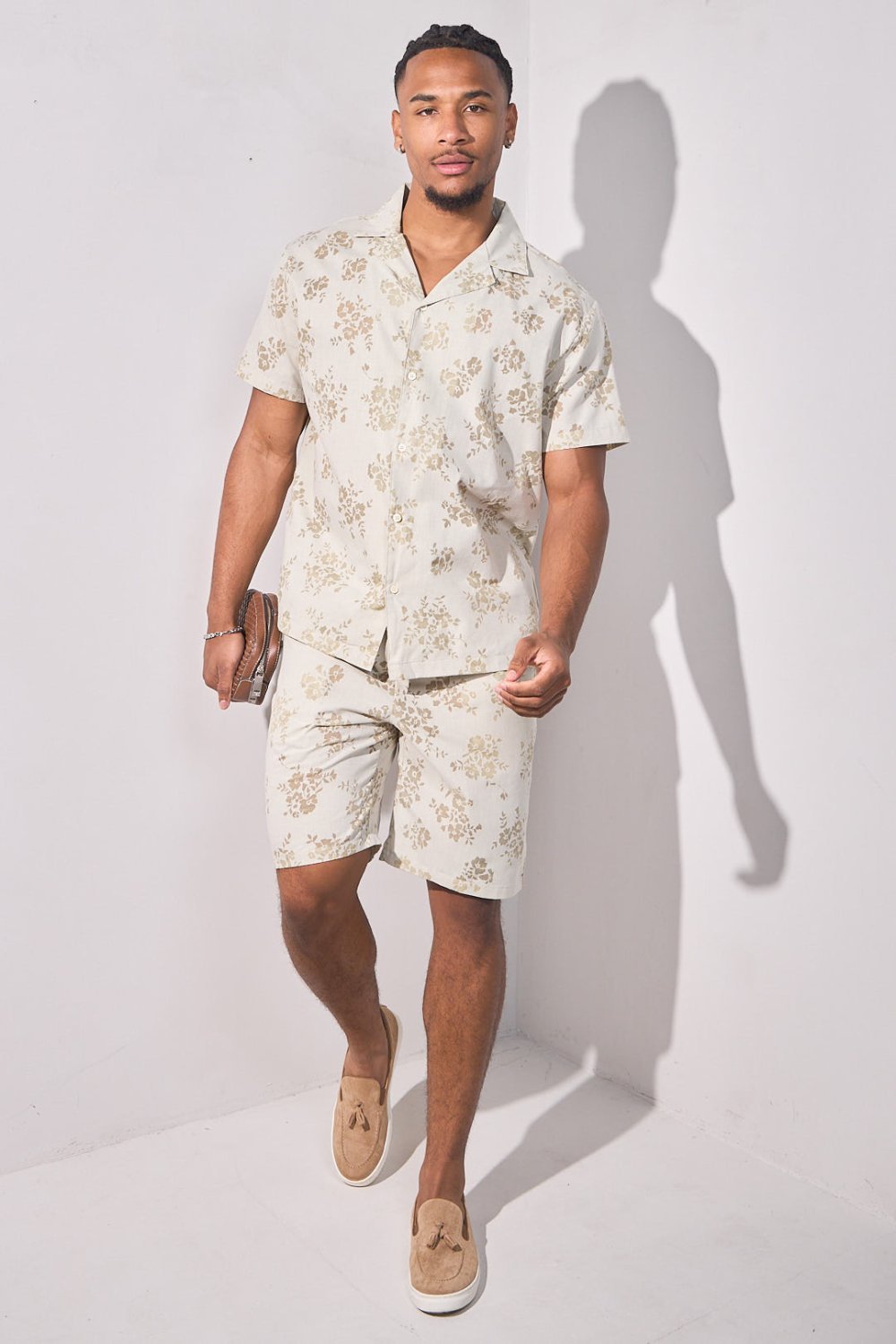 Green sheer-flower shirt and shorts set