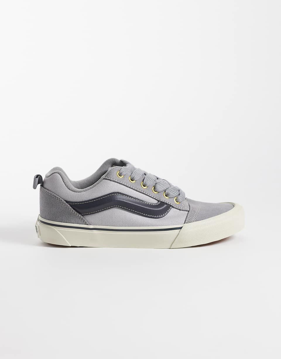 Knu Skool trainers in grey