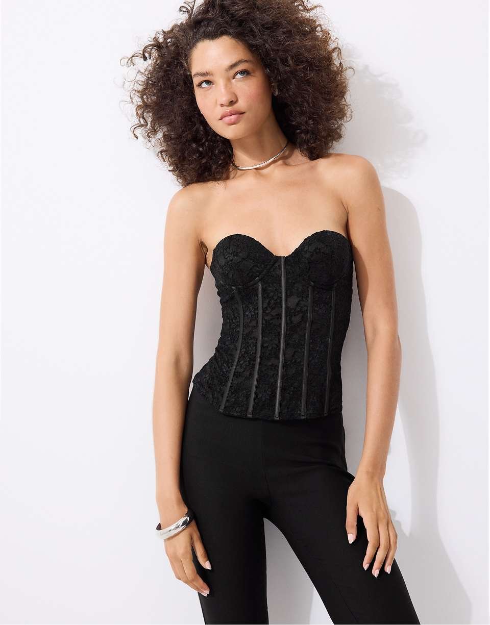Corset en dentelle à baleines - Noir