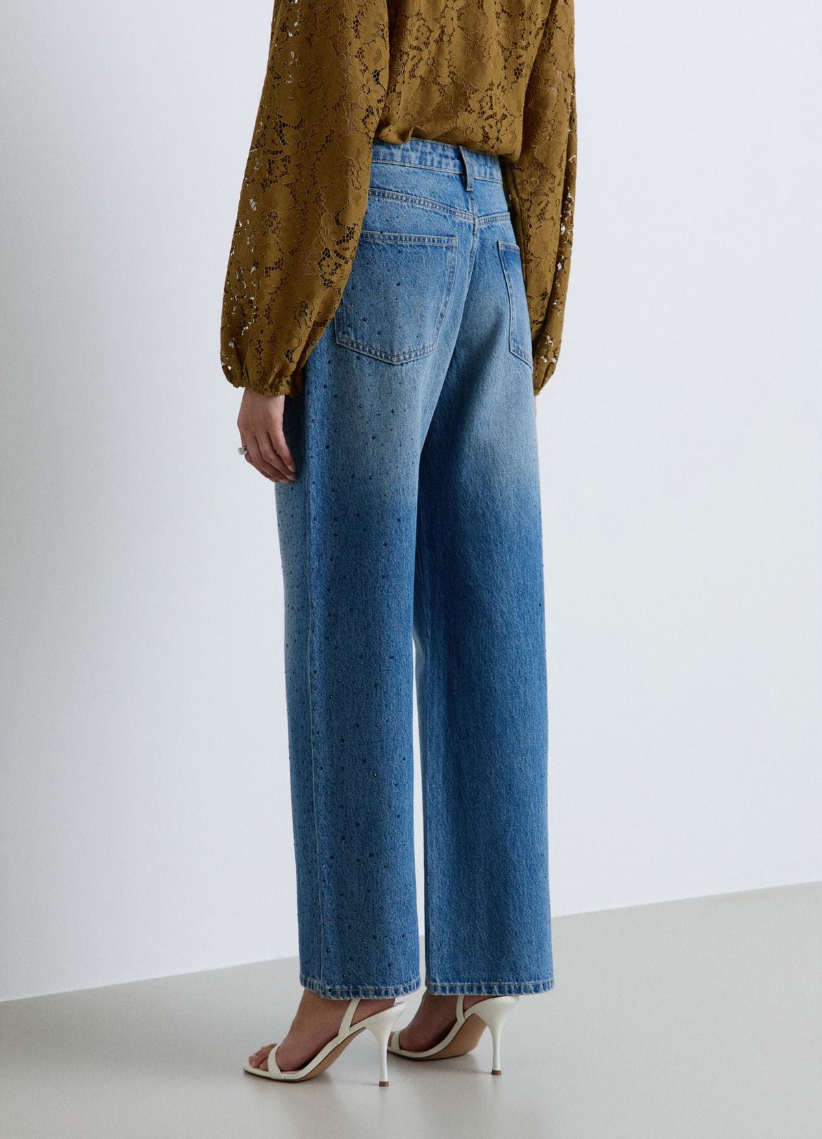 Wide-leg jeans with side rhinestones