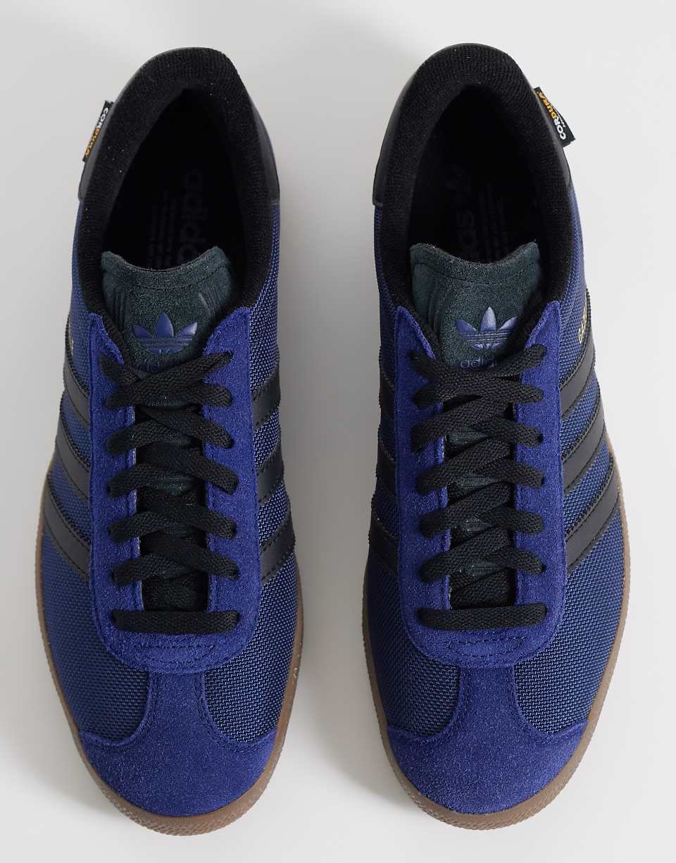Gazelle trainers in blue and black