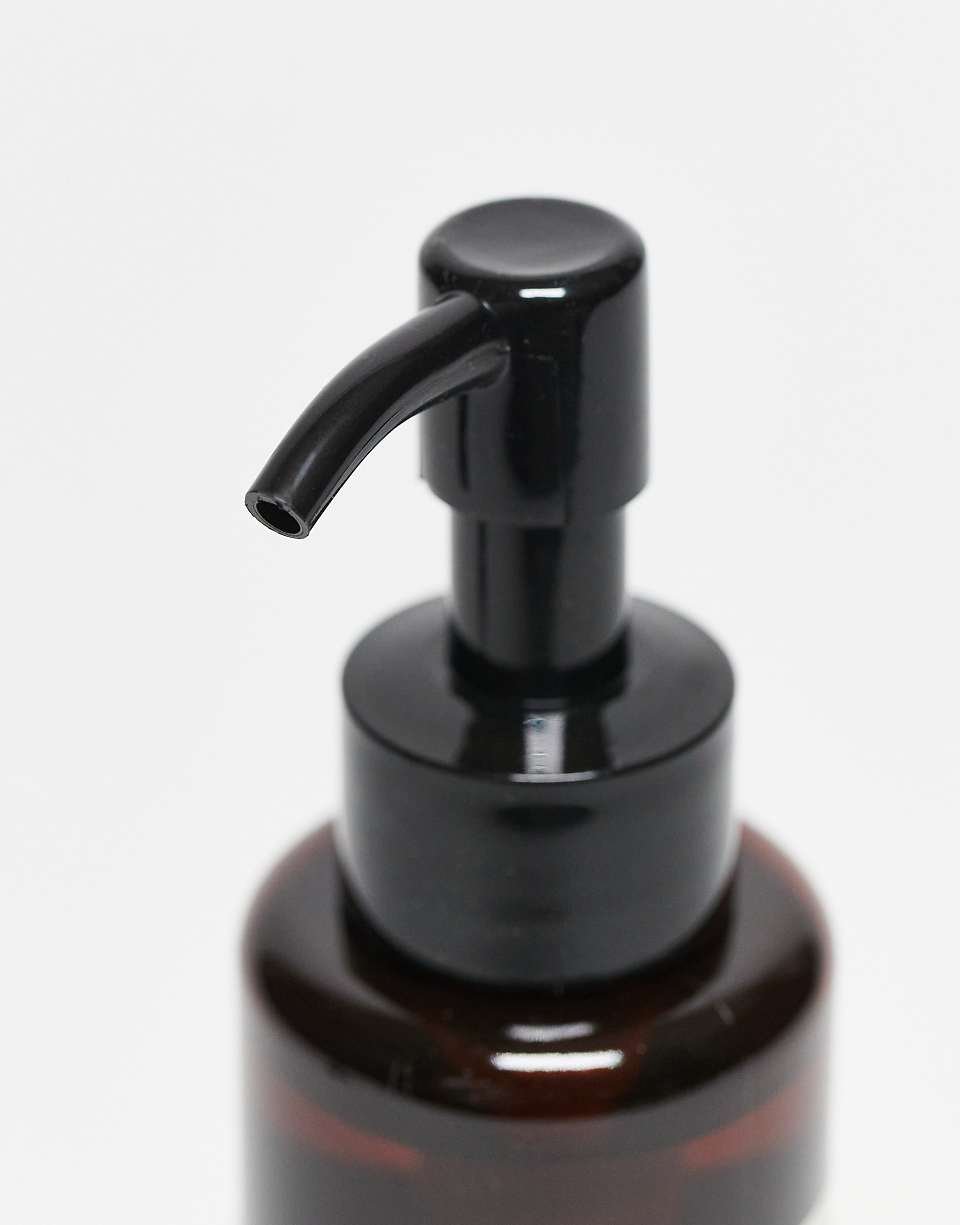 Dear Klairs - Gentle Black - Huile nettoyante intense - 150 ml