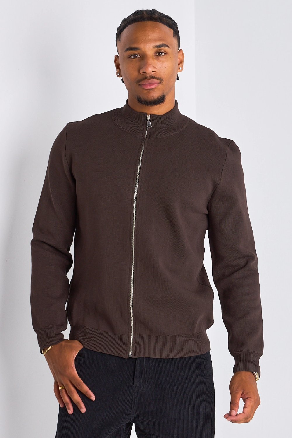 Gilet zippé à col montant marron