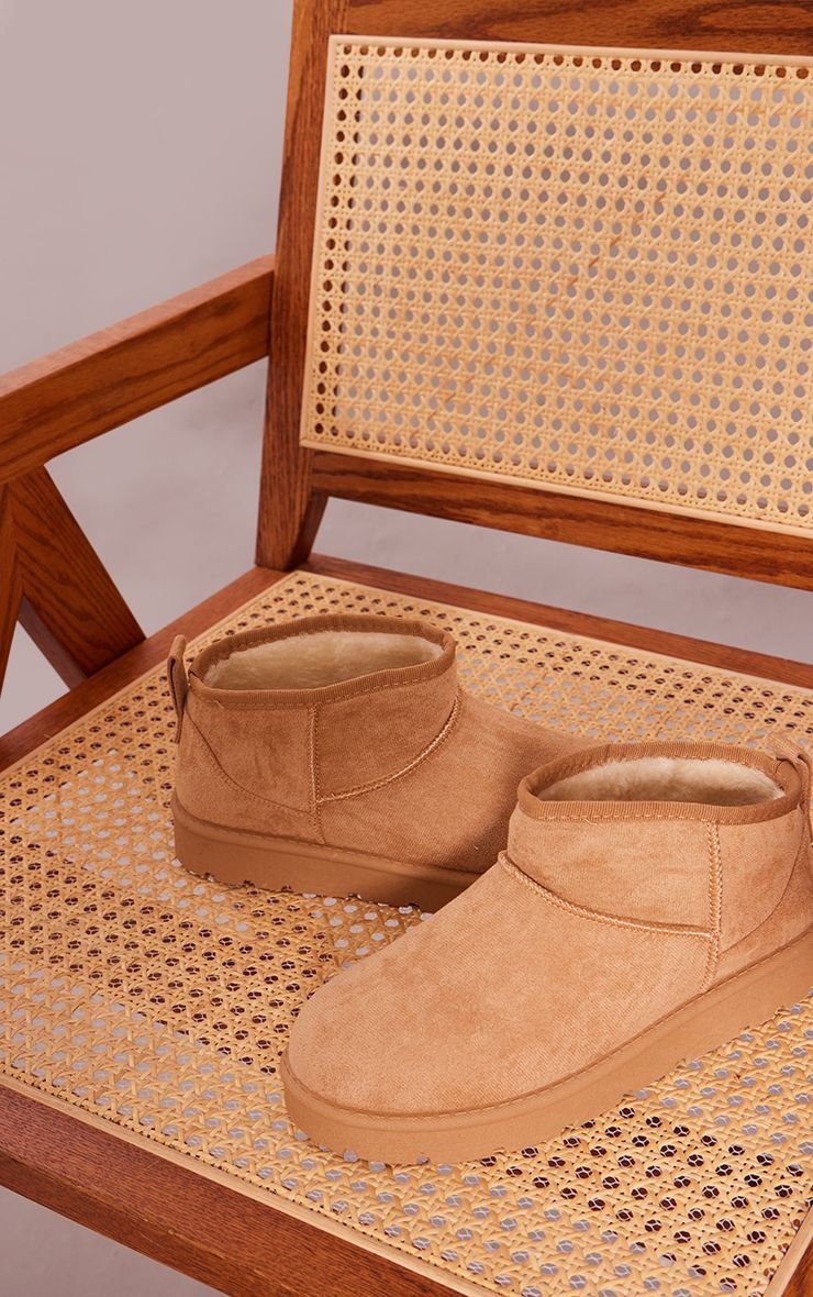 Bottines en suédine à semelle crantée