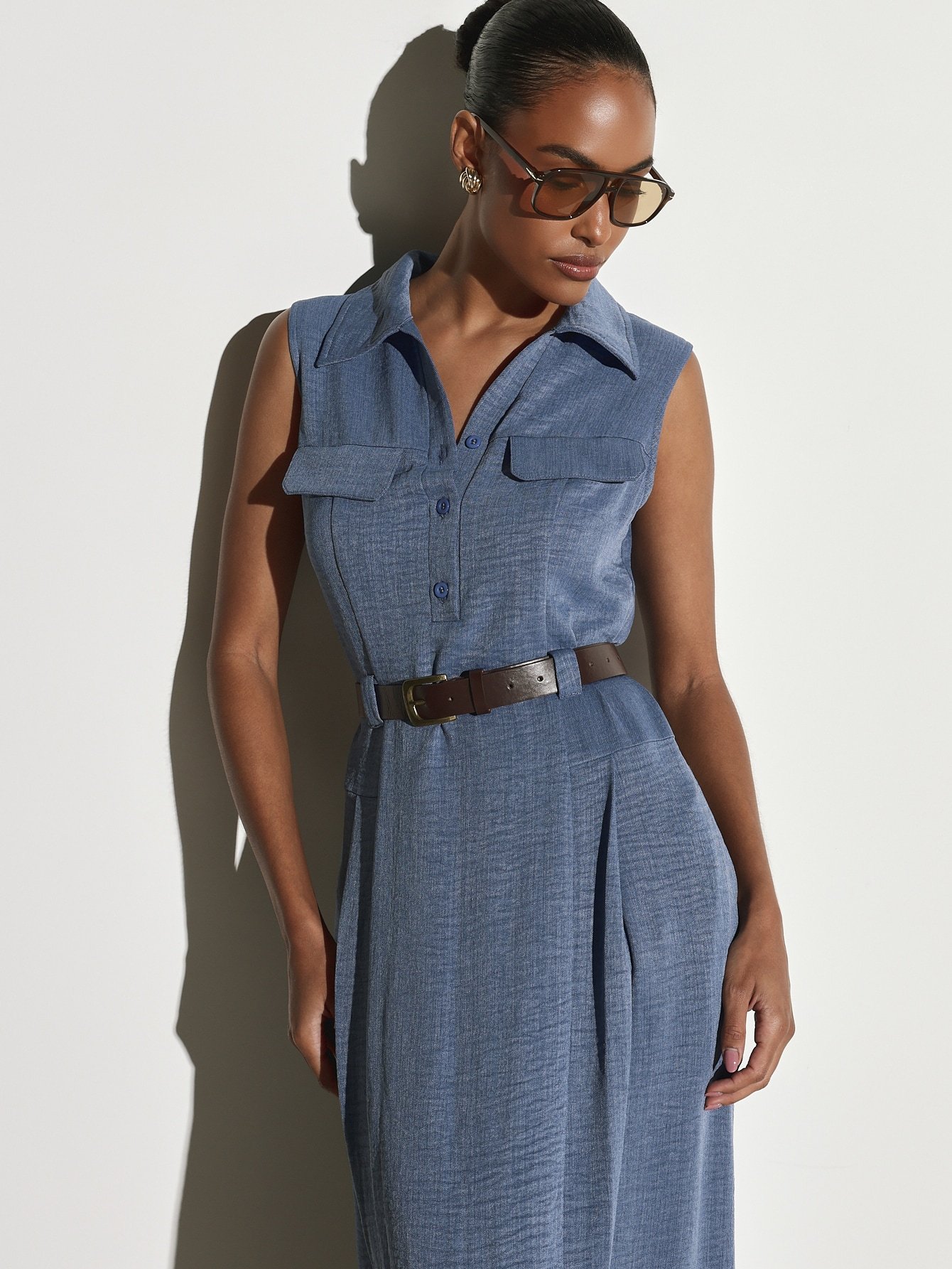 Sleeveless safari-style summer shirt dress with collar