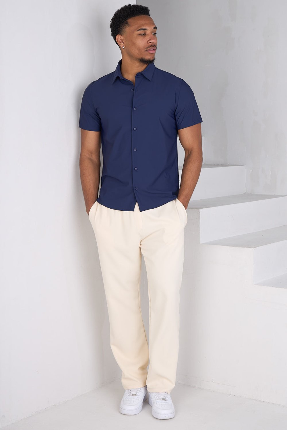 Chemise manches courtes bleu foncé