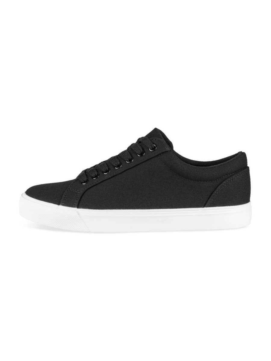 Baskets en toile basses noires