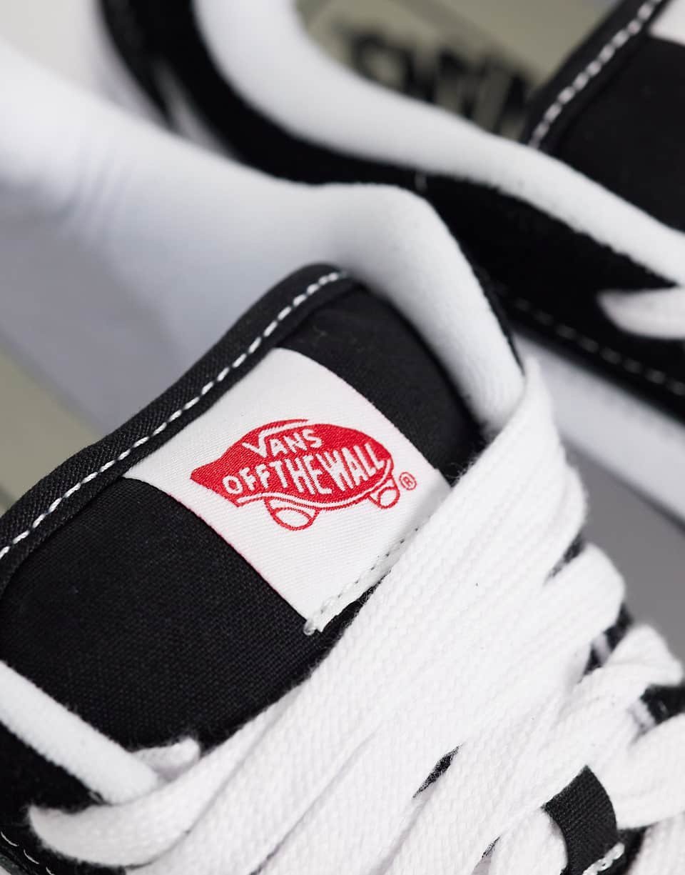 Baskets Knu Skool noir et blanc